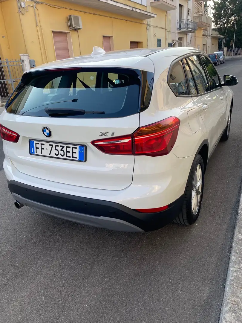 BMW X1 xdrive18d Bianco - 2