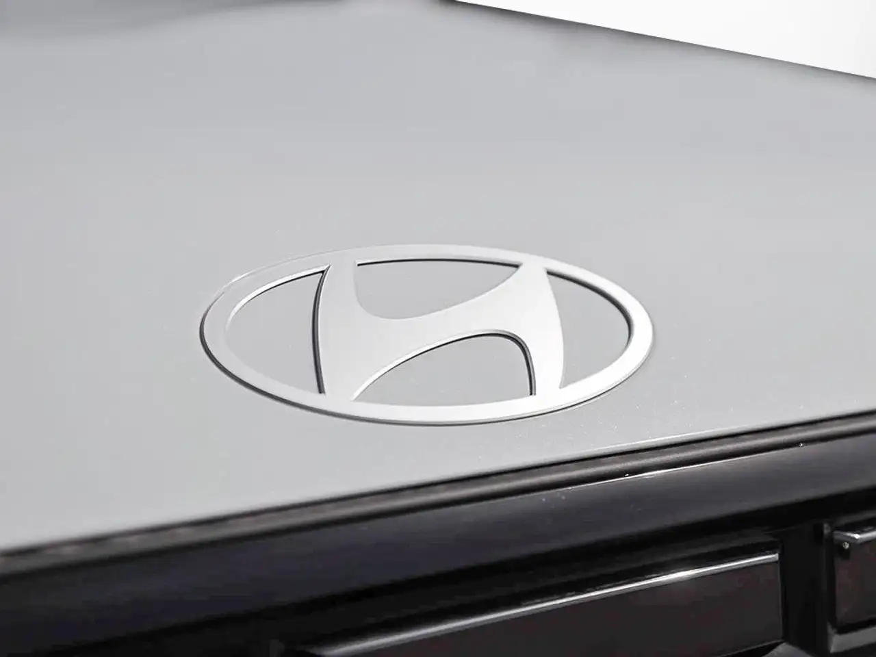 Hyundai SANTA FE photo Hyundai SANTA FE
