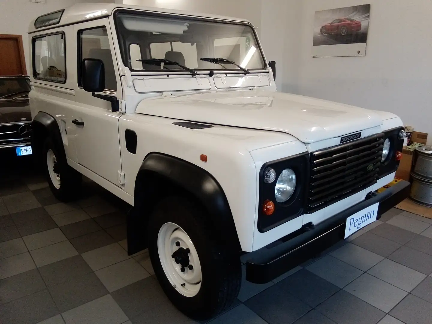 Land Rover Defender 90 2.5 tdi County ASI White - 2