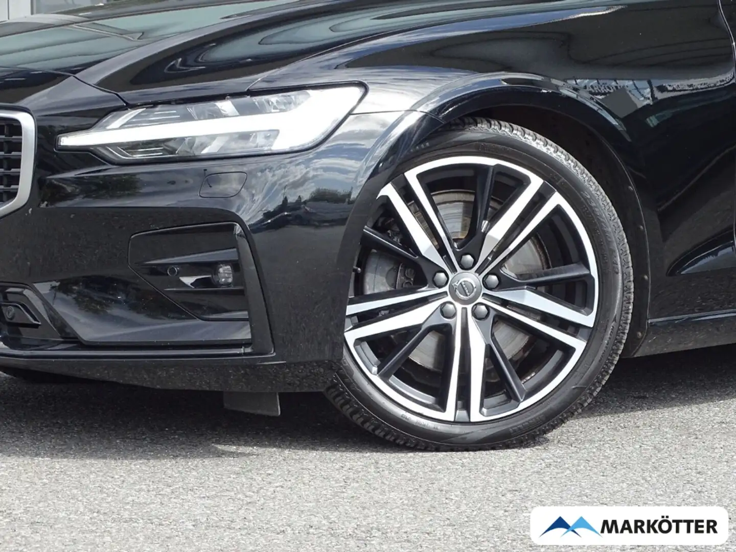 Volvo S60 R Design T5 EU6d-T el. Sitze/RFK/PDC/SHZ/Navi Schwarz - 2