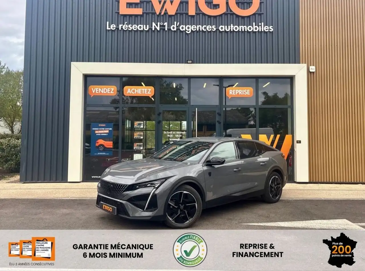 Peugeot 408