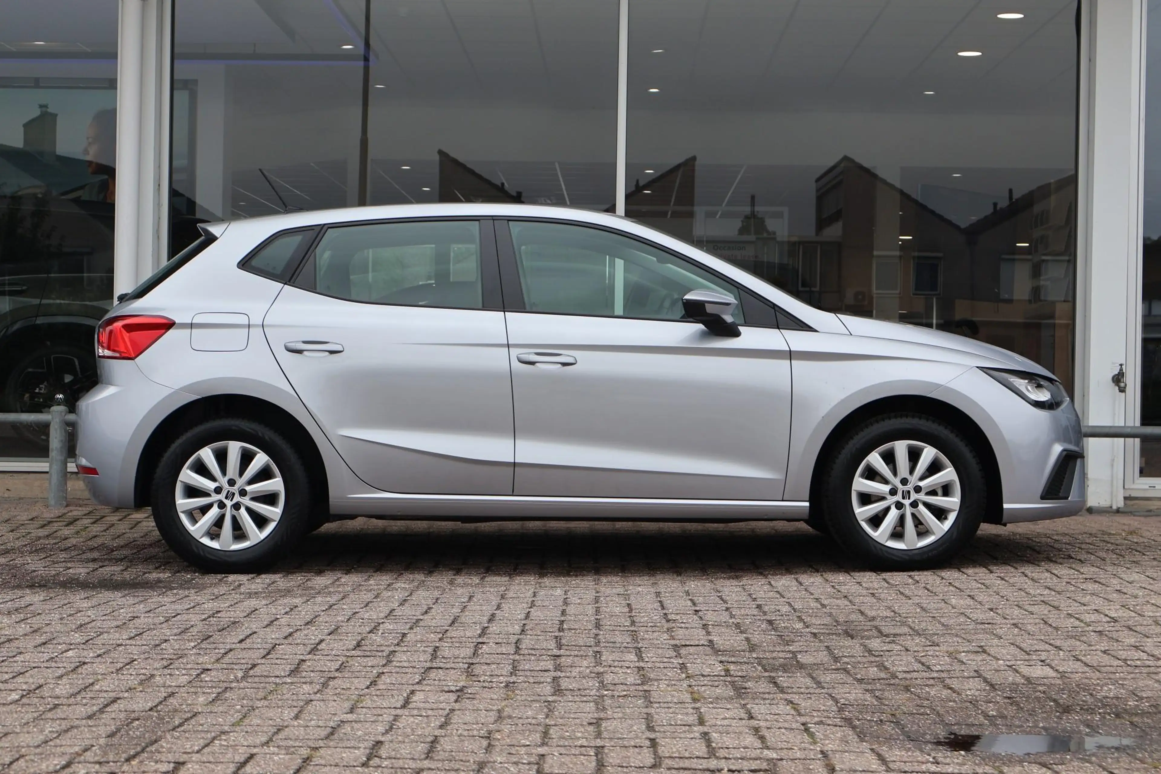 SEAT Ibiza 1.0 EcoTSI 95pk Style | Carplay | PDC | DAB Radio — photo 3