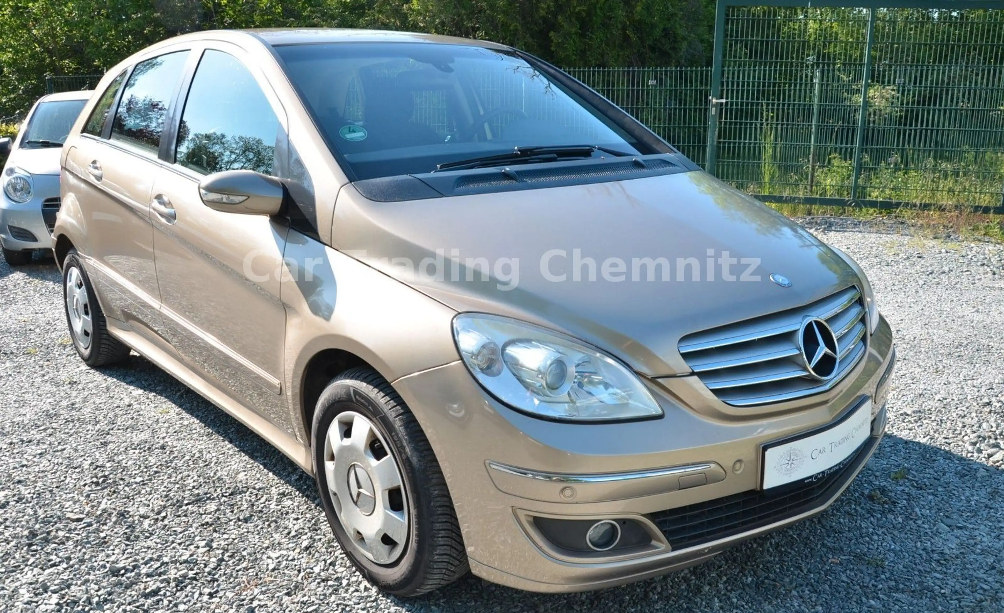 Mercedes-Benz B 170 Automatik Sitzheizung Klima Tüv 12/2027 — photo 3