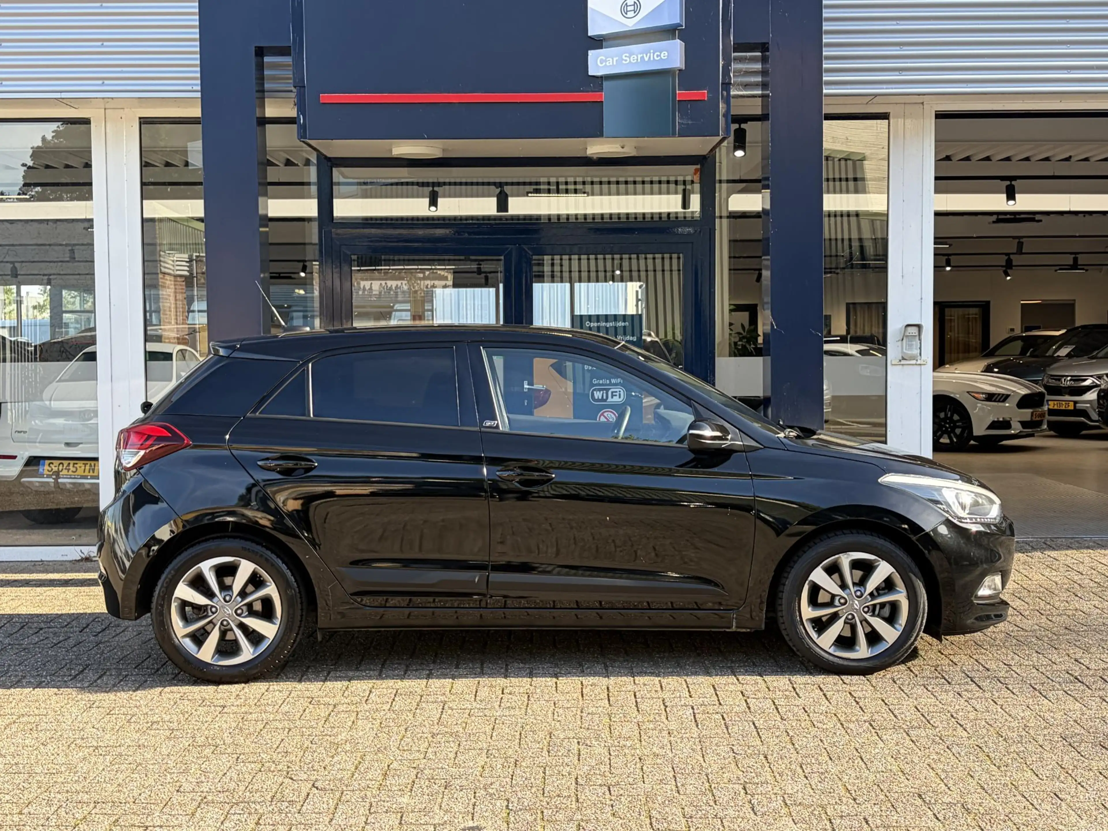 Hyundai i20 1.0 T-GDI Essence / Cruise-Control / Airco / DAB R — photo 4