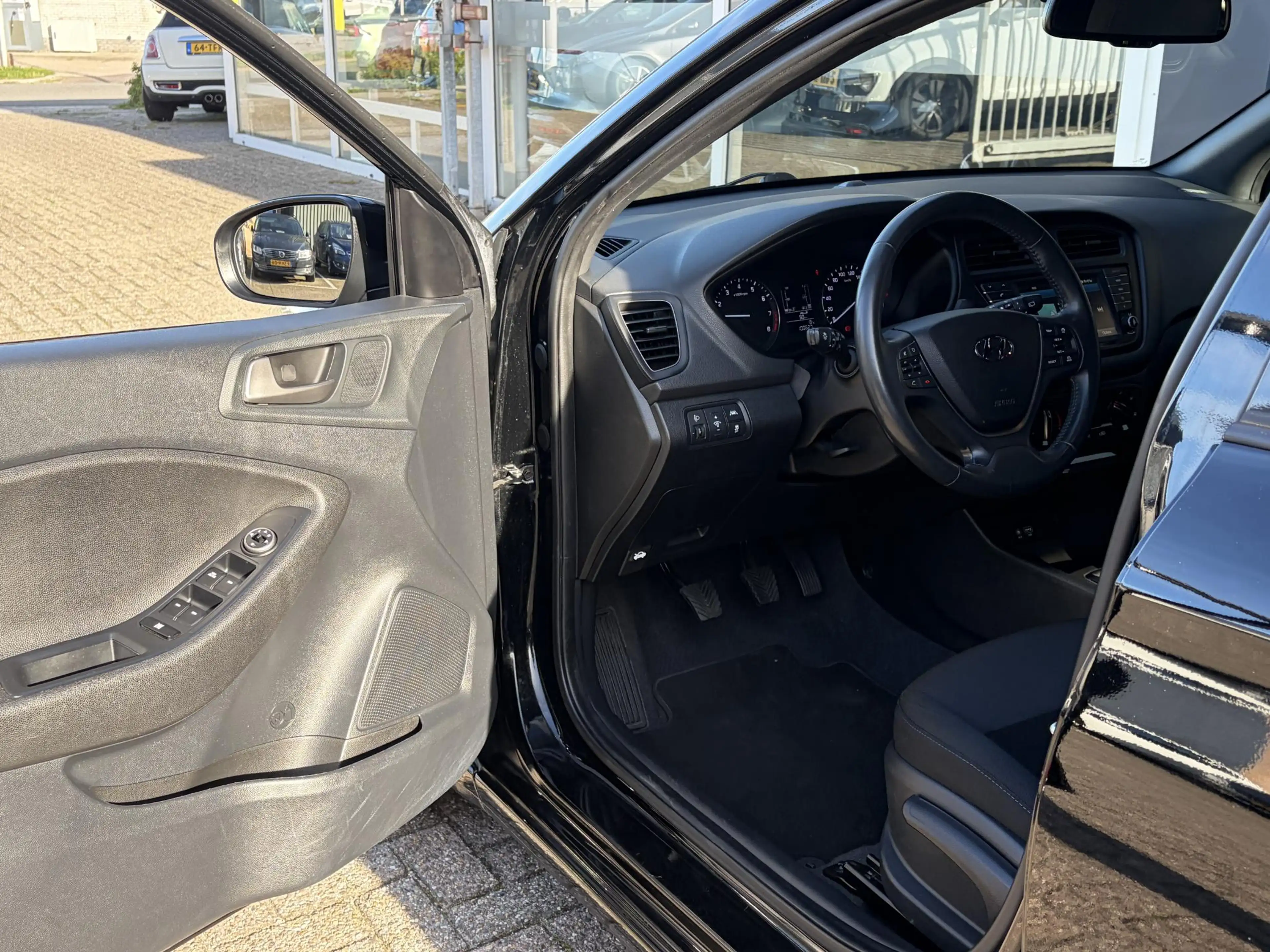 Hyundai i20 1.0 T-GDI Essence / Cruise-Control / Airco / DAB R — photo 10