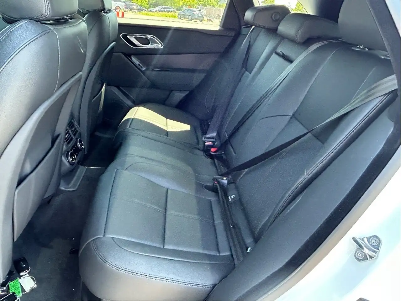 Land Rover Range Rover Velar снимка Land Rover Range Rover Velar