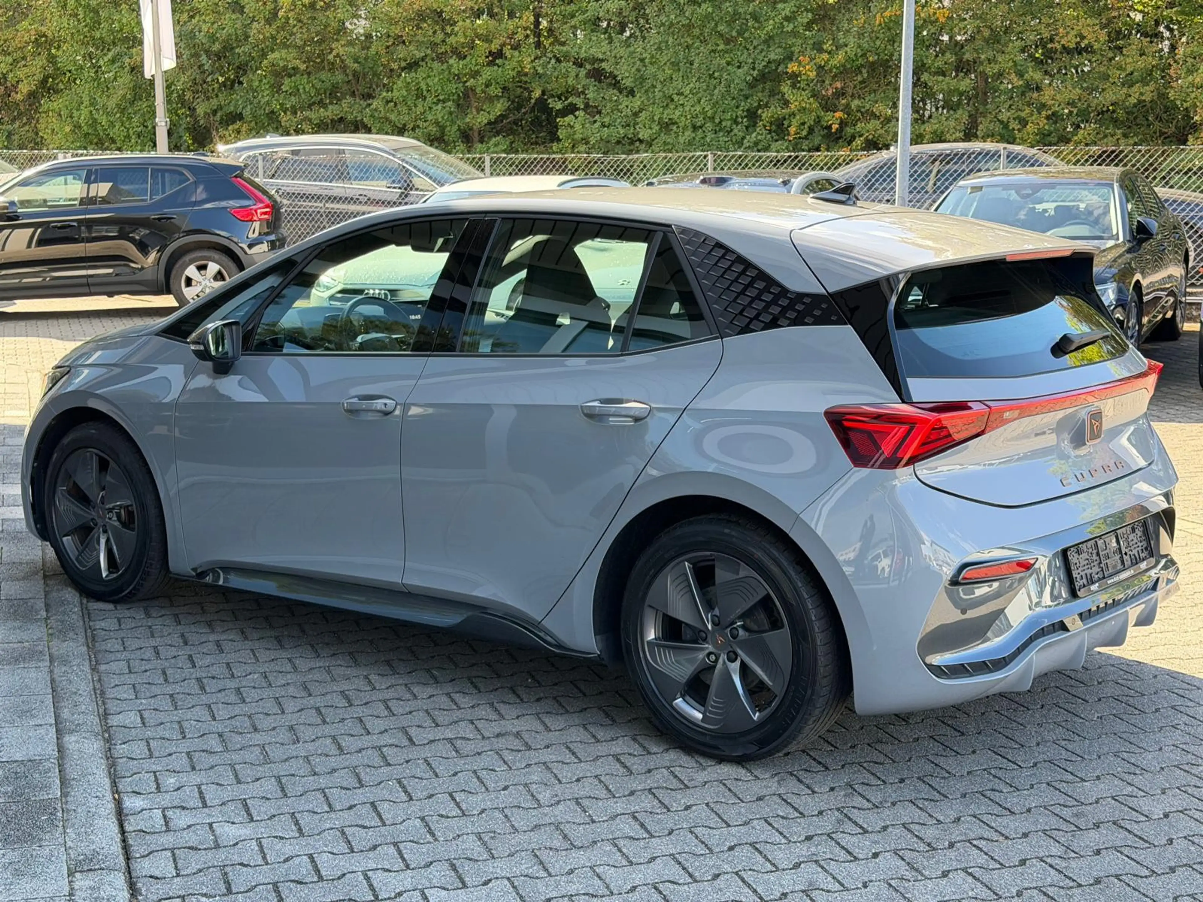 CUPRA Born 58 KWH >ALCANT+LED+TEMP+MFL+PDC+CARP+DAB+ — photo 7