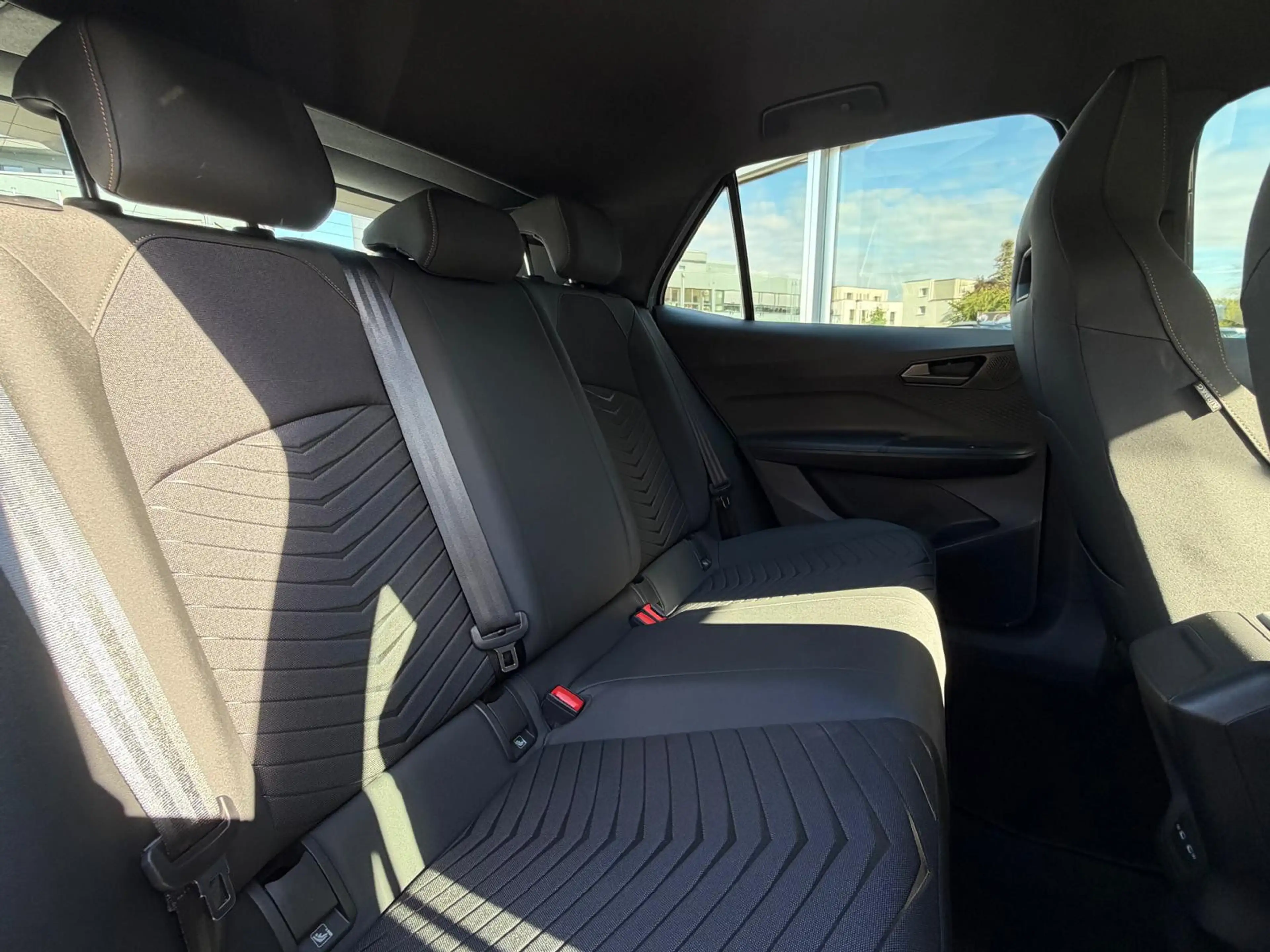 CUPRA Born 58 KWH >ALCANT+LED+TEMP+MFL+PDC+CARP+DAB+ — photo 12