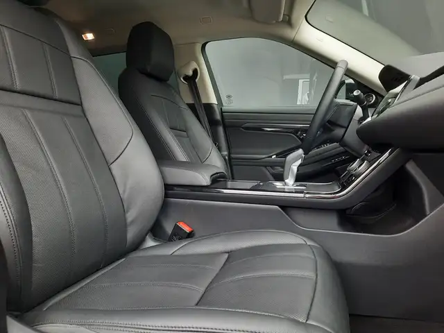Land Rover Range Rover Evoque view 10