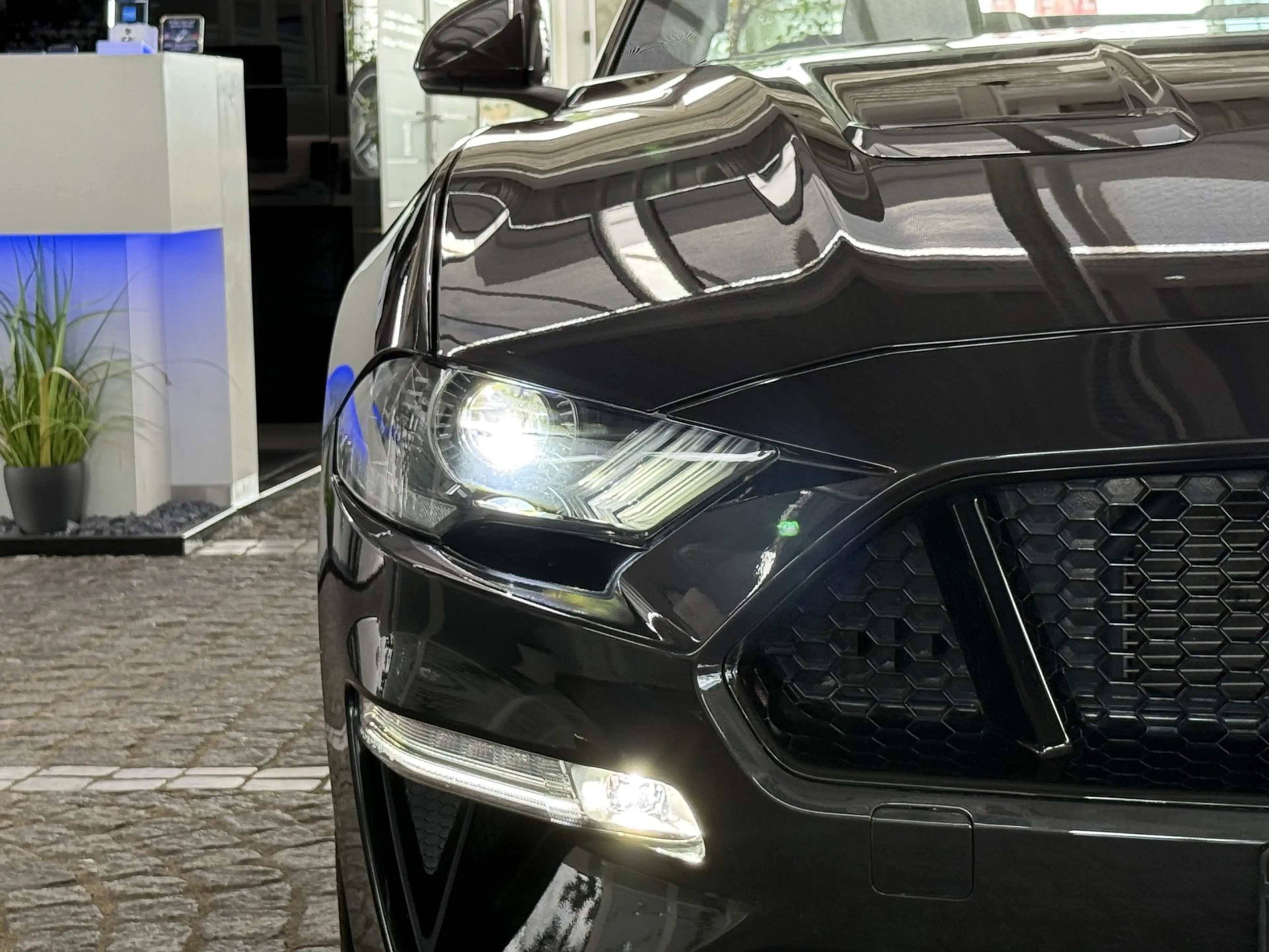 Ford Mustang GT V8 Autom. LEDER Beige| + UNFALLFREI — photo 8