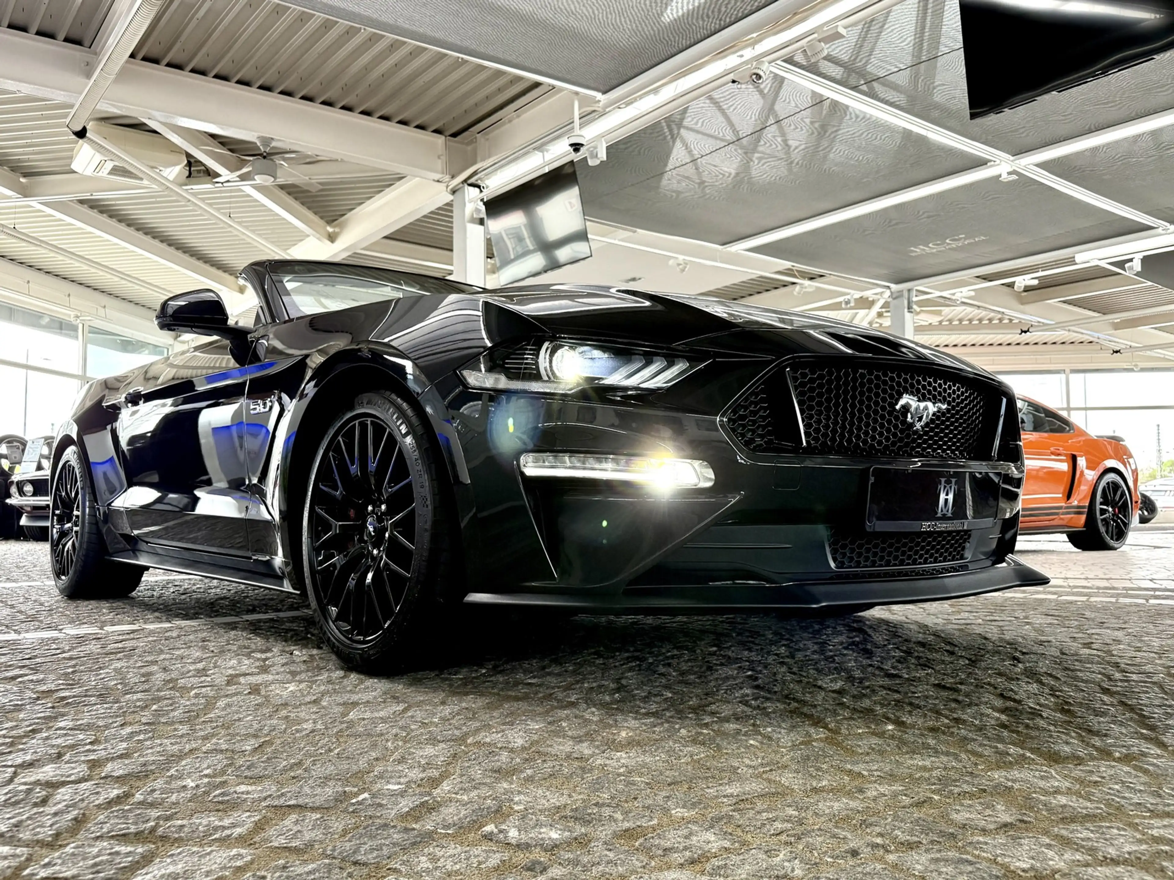 Ford Mustang GT V8 Autom. LEDER Beige| + UNFALLFREI — photo 5