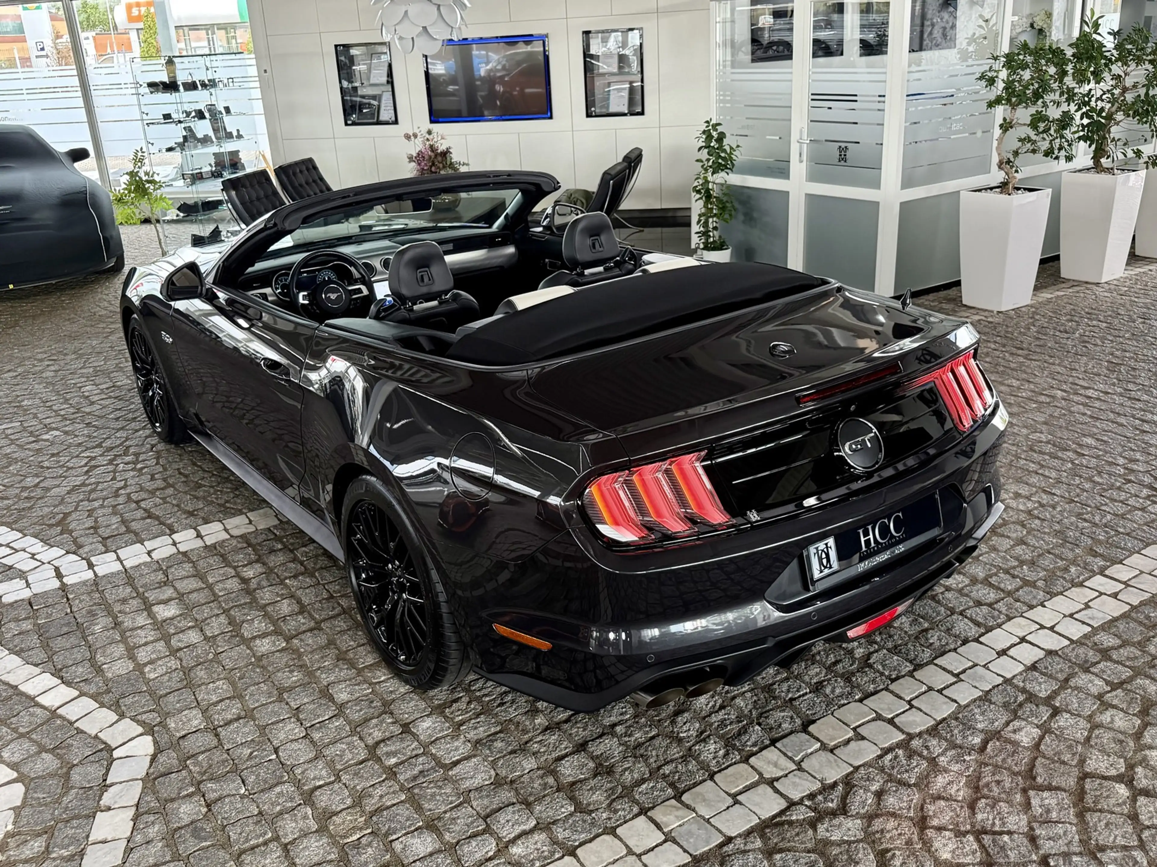 Ford Mustang GT V8 Autom. LEDER Beige| + UNFALLFREI — photo 9