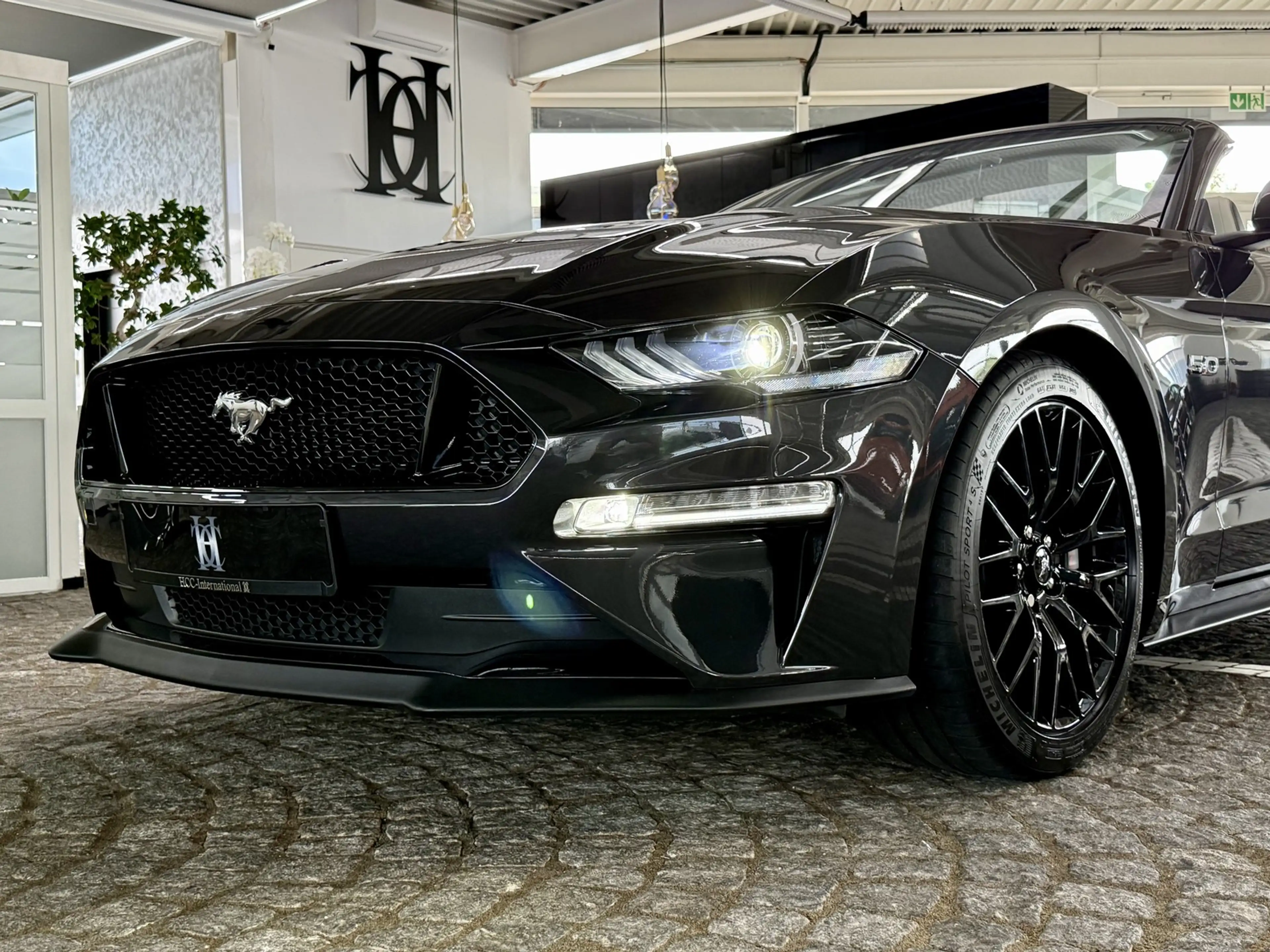 Ford Mustang GT V8 Autom. LEDER Beige| + UNFALLFREI — photo 7