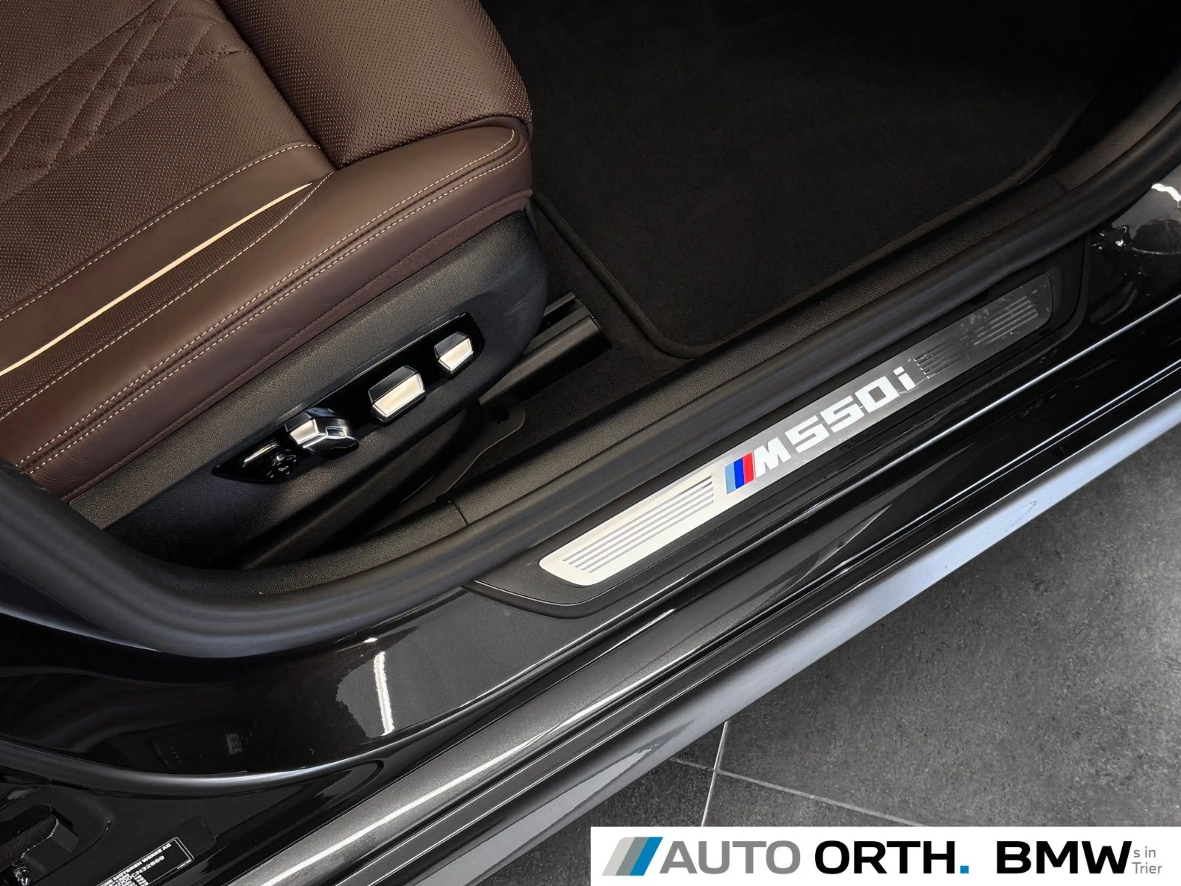 BMW 550 i xDrive M-SPORT-PRO NAPPA ST-HZG MASSAGE SD — photo 15