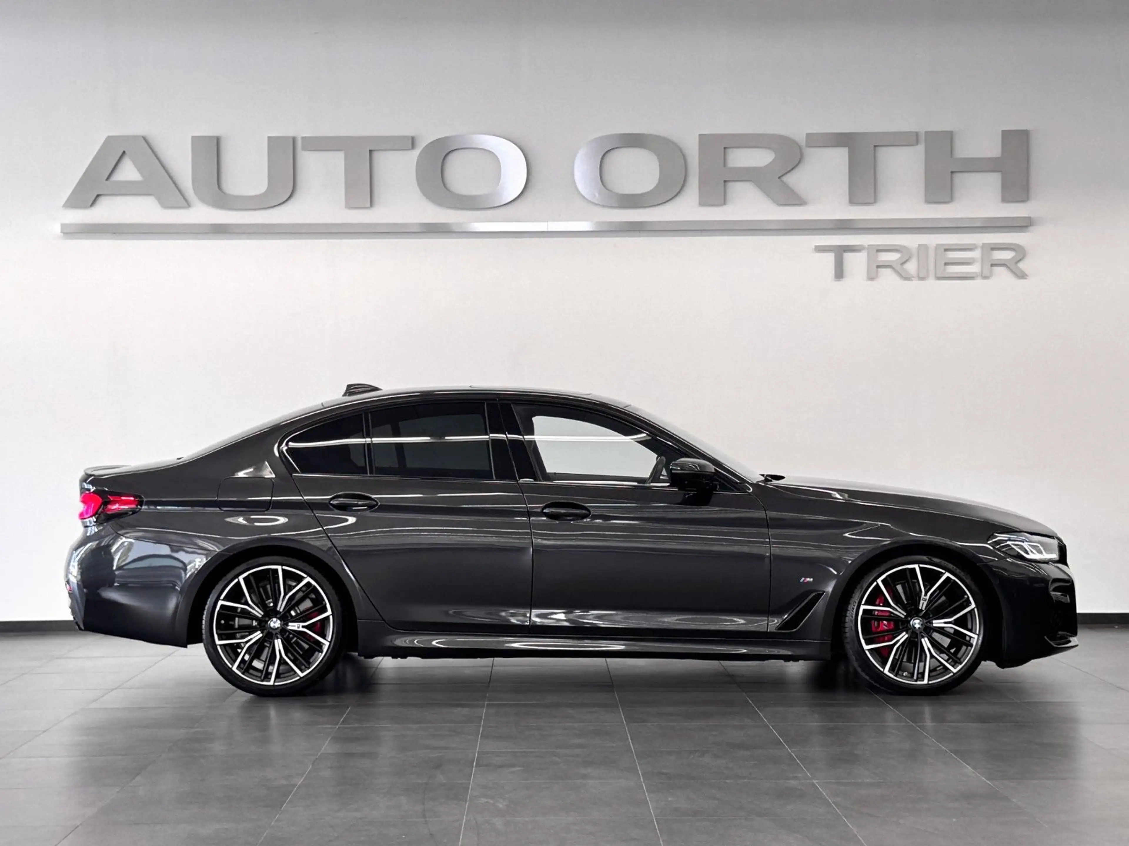 BMW 550 i xDrive M-SPORT-PRO NAPPA ST-HZG MASSAGE SD — photo 7