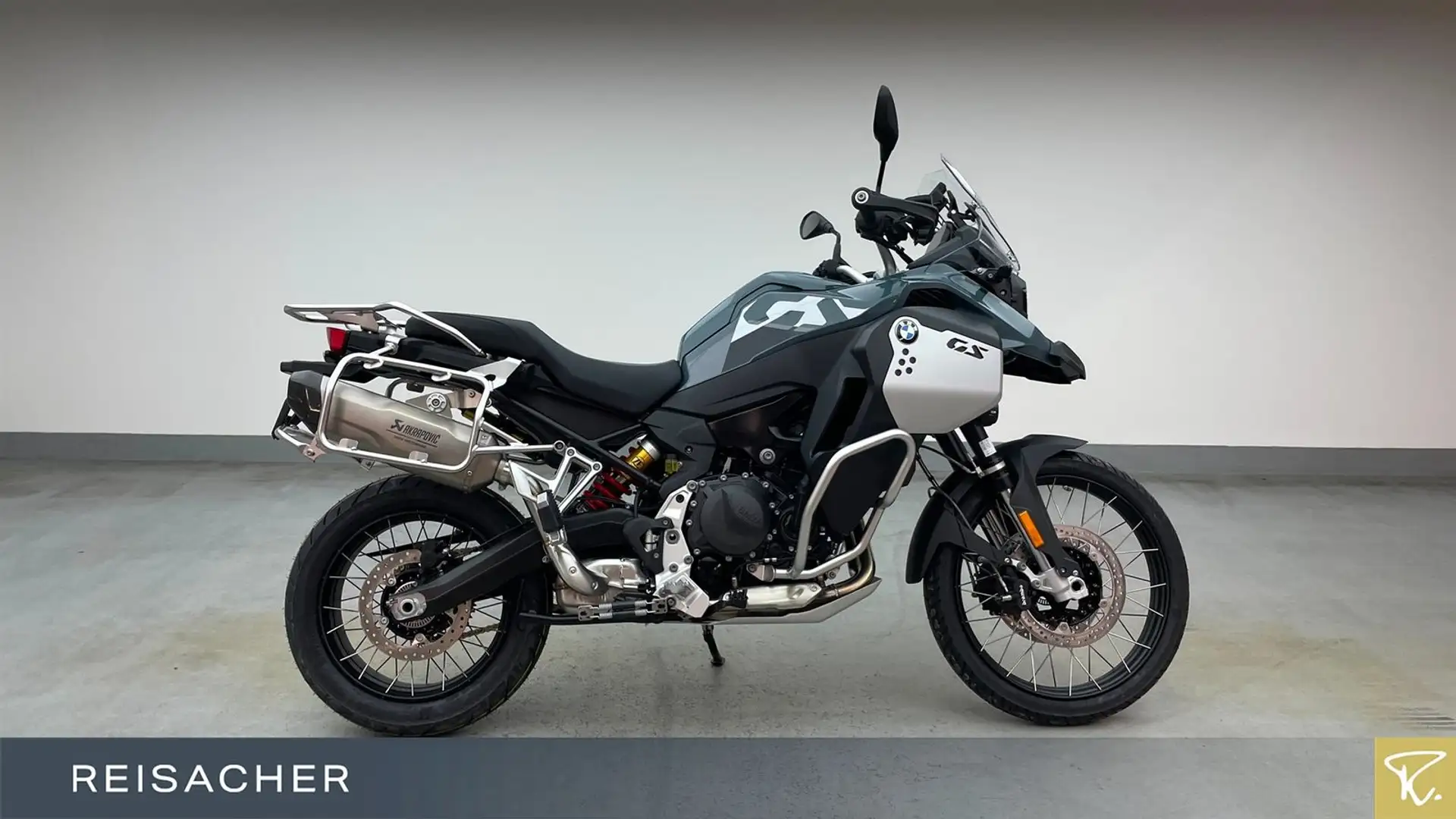 BMW F 900 GS Adventure Ride Pro - 2
