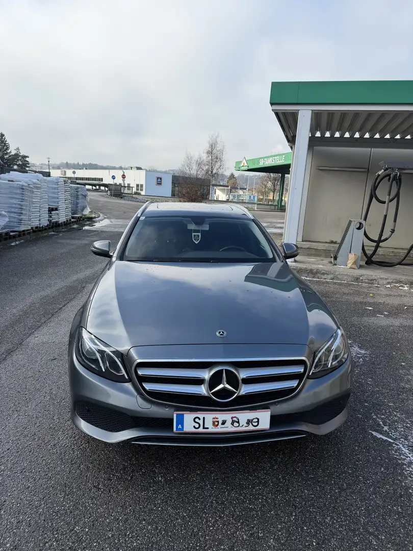 Mercedes-Benz E 220 d T Aut. - 1