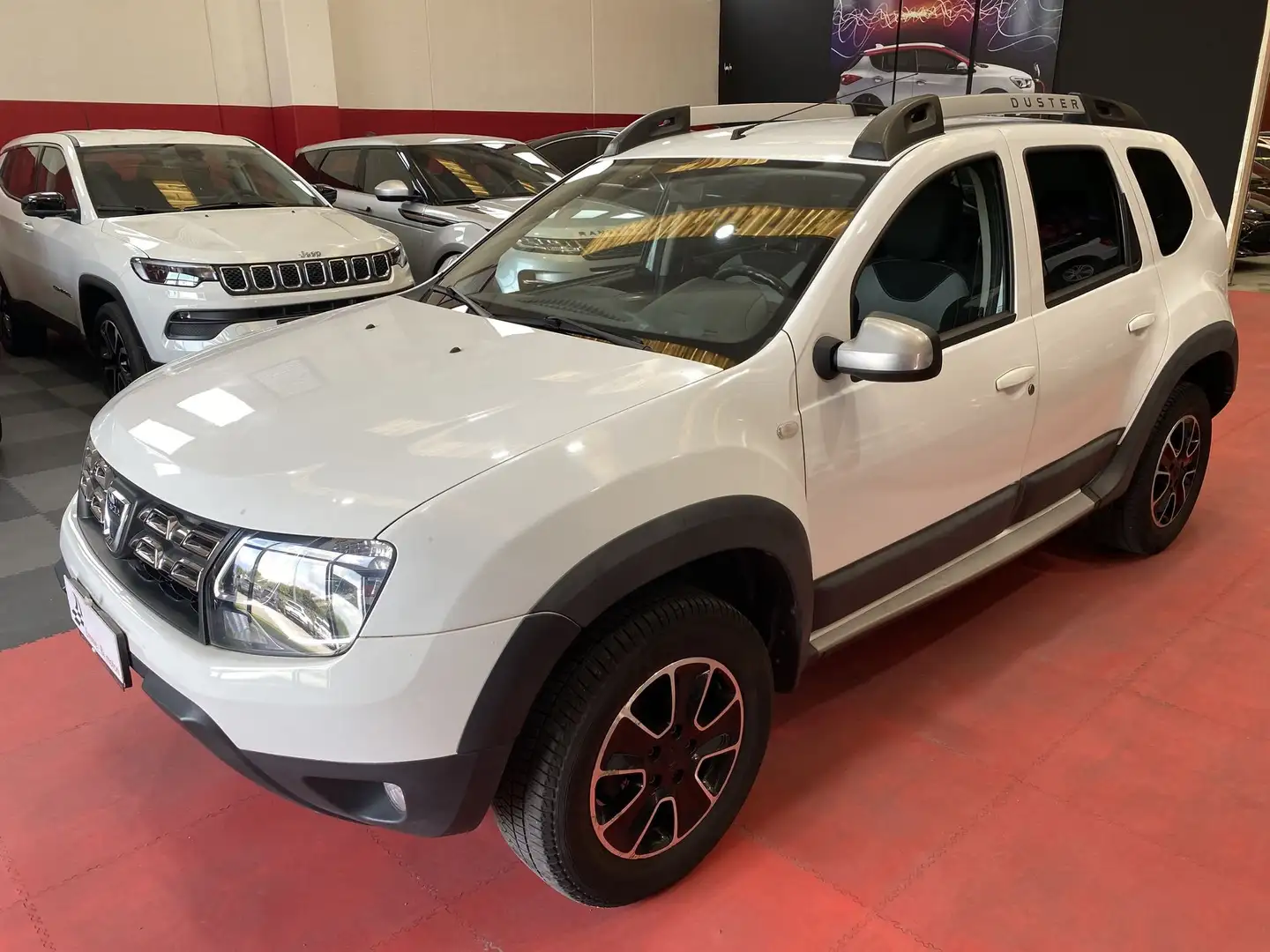 Dacia Duster Duster 1.5 dCi 110CV S&S 4x4 Serie Limitata Urban Bianco - 1