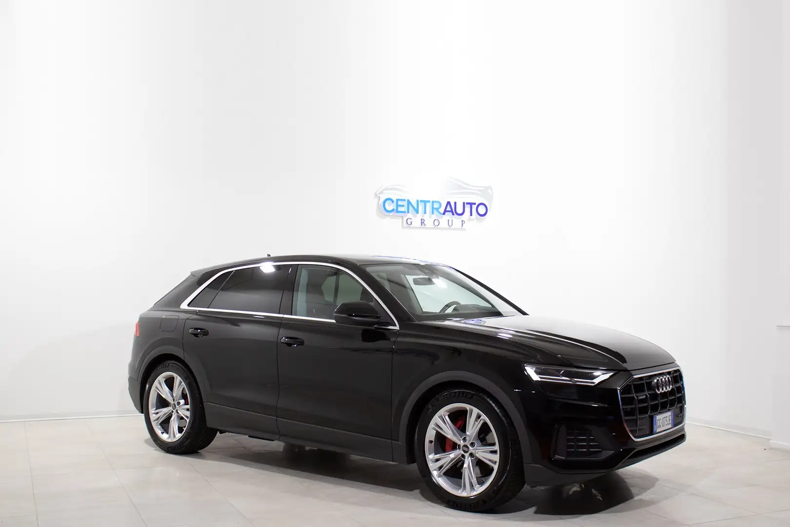 Audi Q8 45 TDI 231cv TipTronic QUATTRO *CERHI 21''* Nero - 2
