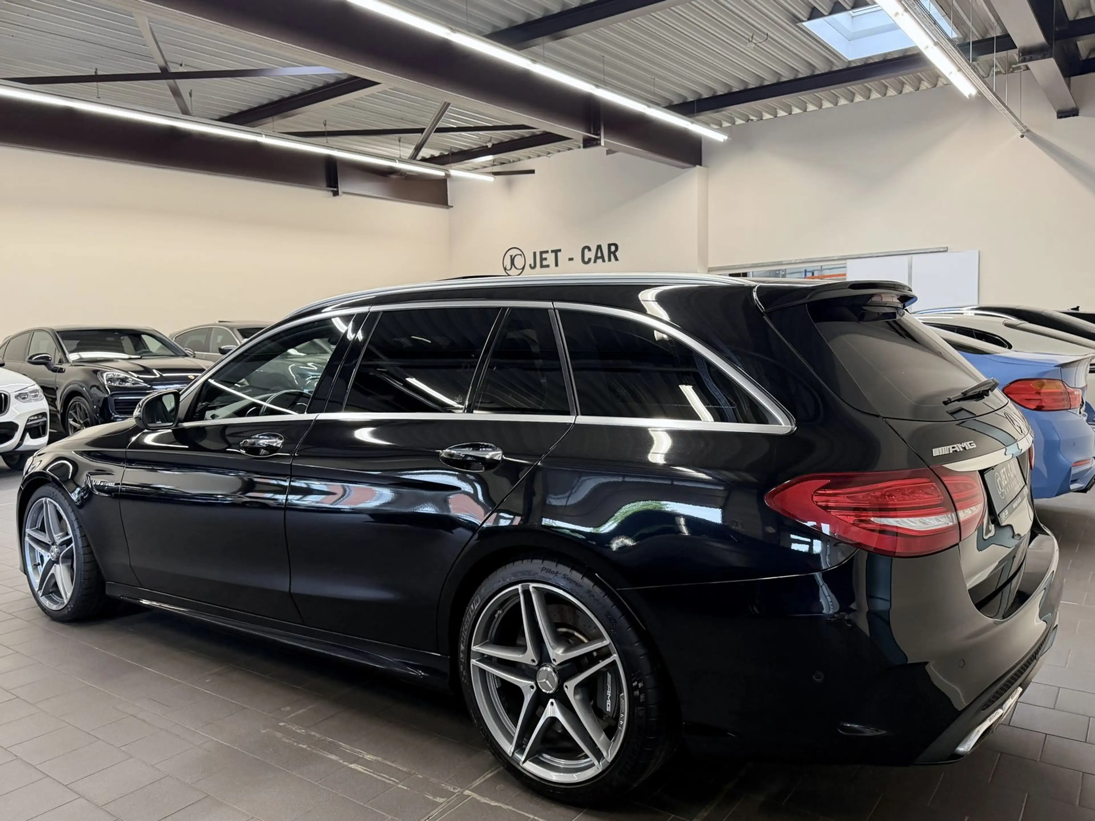 Mercedes-Benz C 63 AMG AMG T *Junge Sterne-Perf. Sitze-Pano* — photo 3