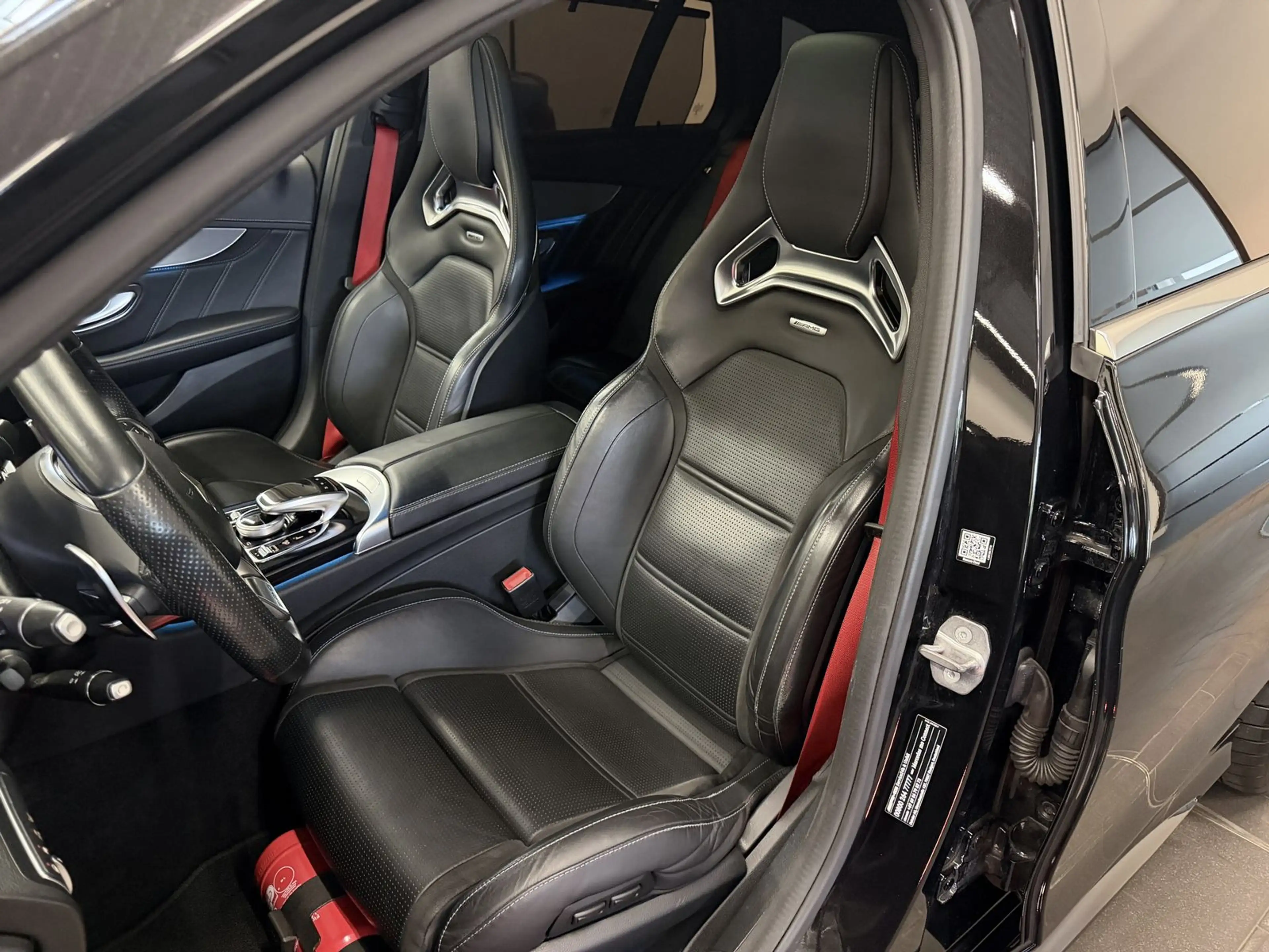 Mercedes-Benz C 63 AMG AMG T *Junge Sterne-Perf. Sitze-Pano* — photo 7