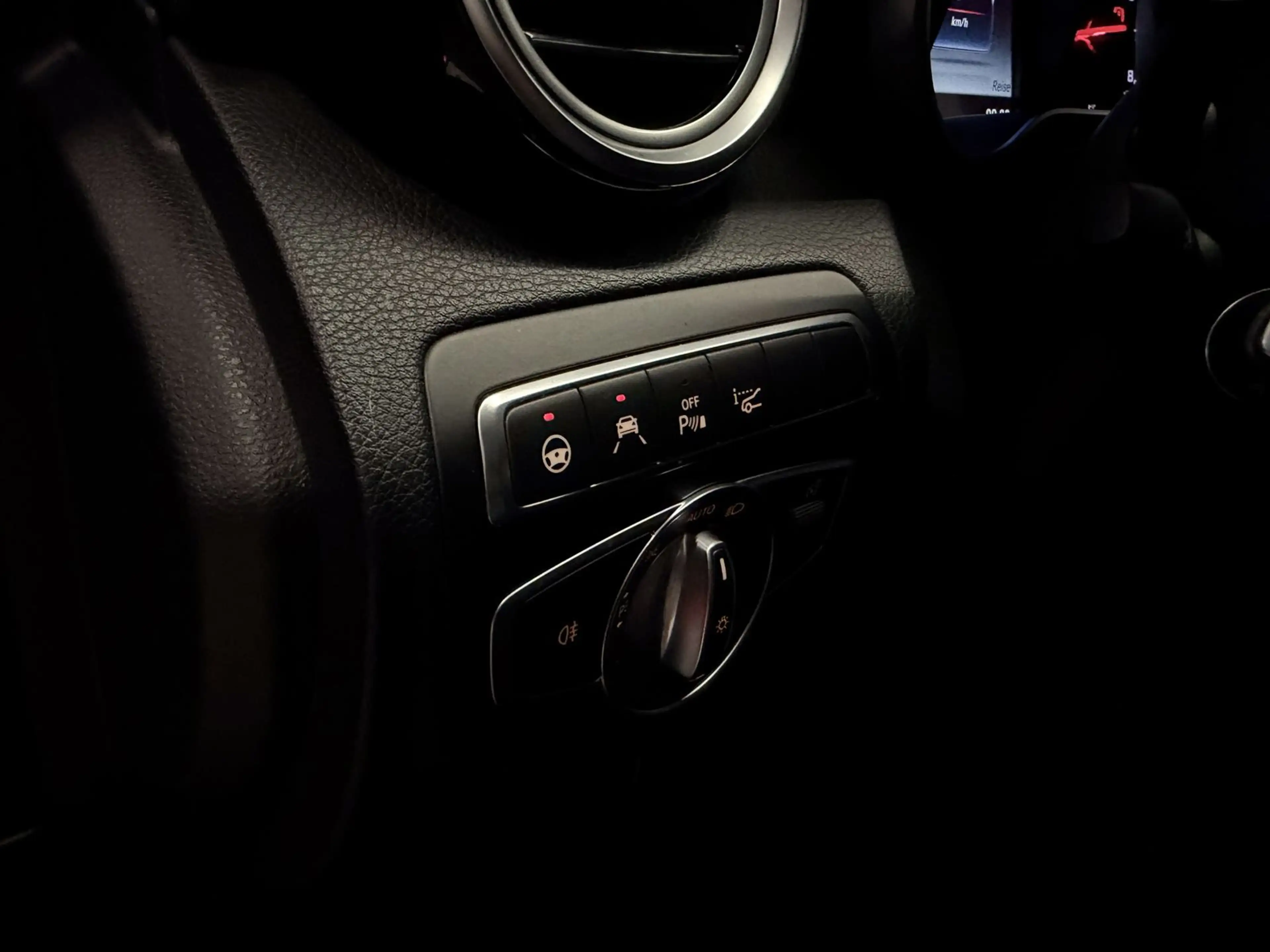 Mercedes-Benz C 63 AMG AMG T *Junge Sterne-Perf. Sitze-Pano* — photo 5