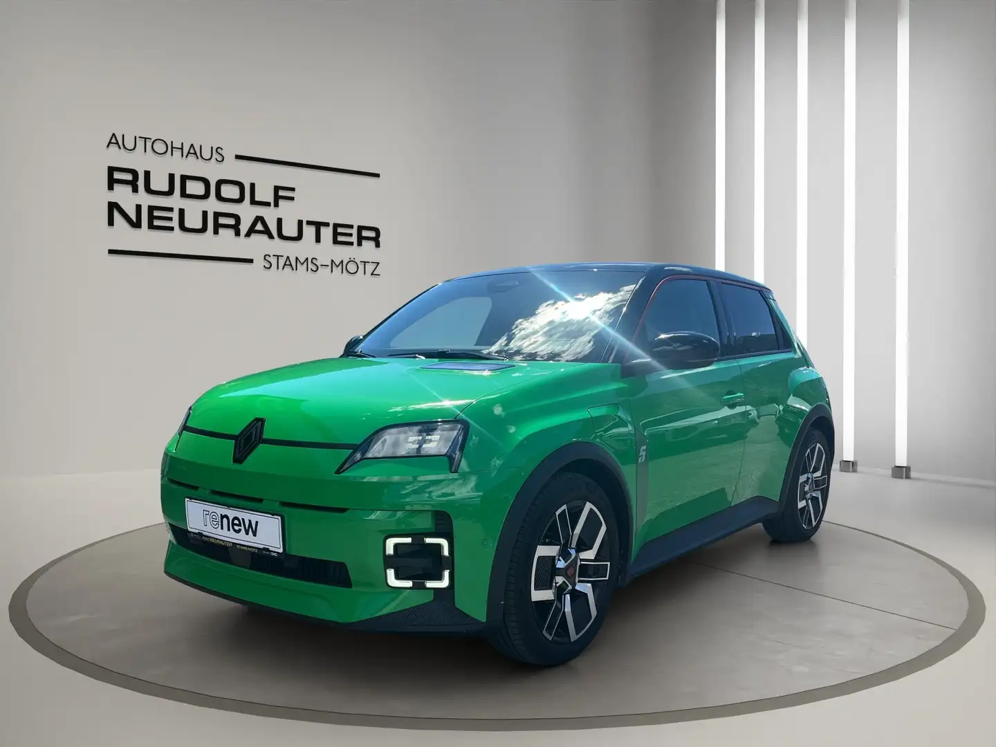 Renault R 5 R 5 E-Tech Techno 150 Comfort Range Grün - 1