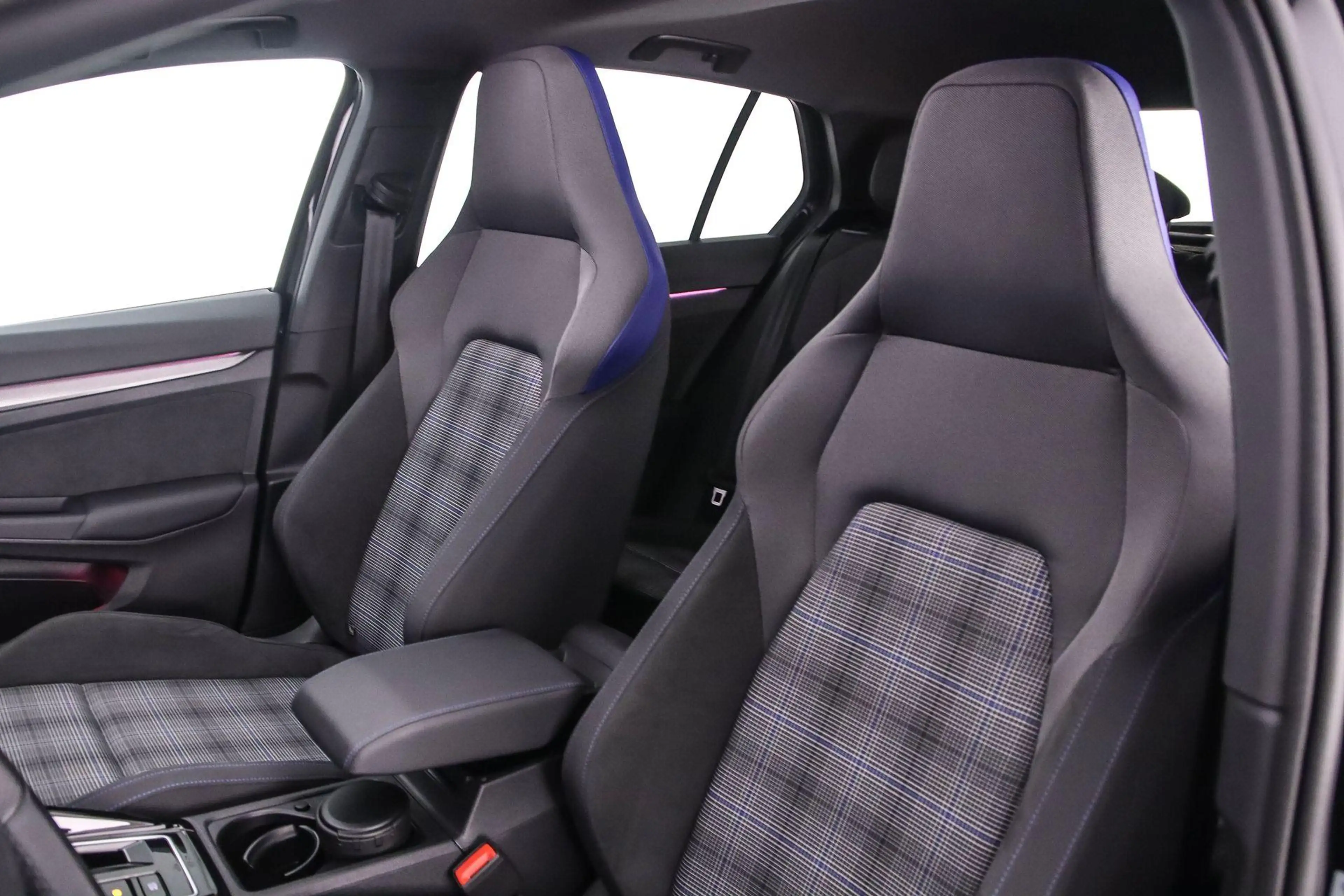 Volkswagen Golf GTE 1.5 TSI eHybrid 272pk DSG Automaat, Trekhaak, Pano — photo 5