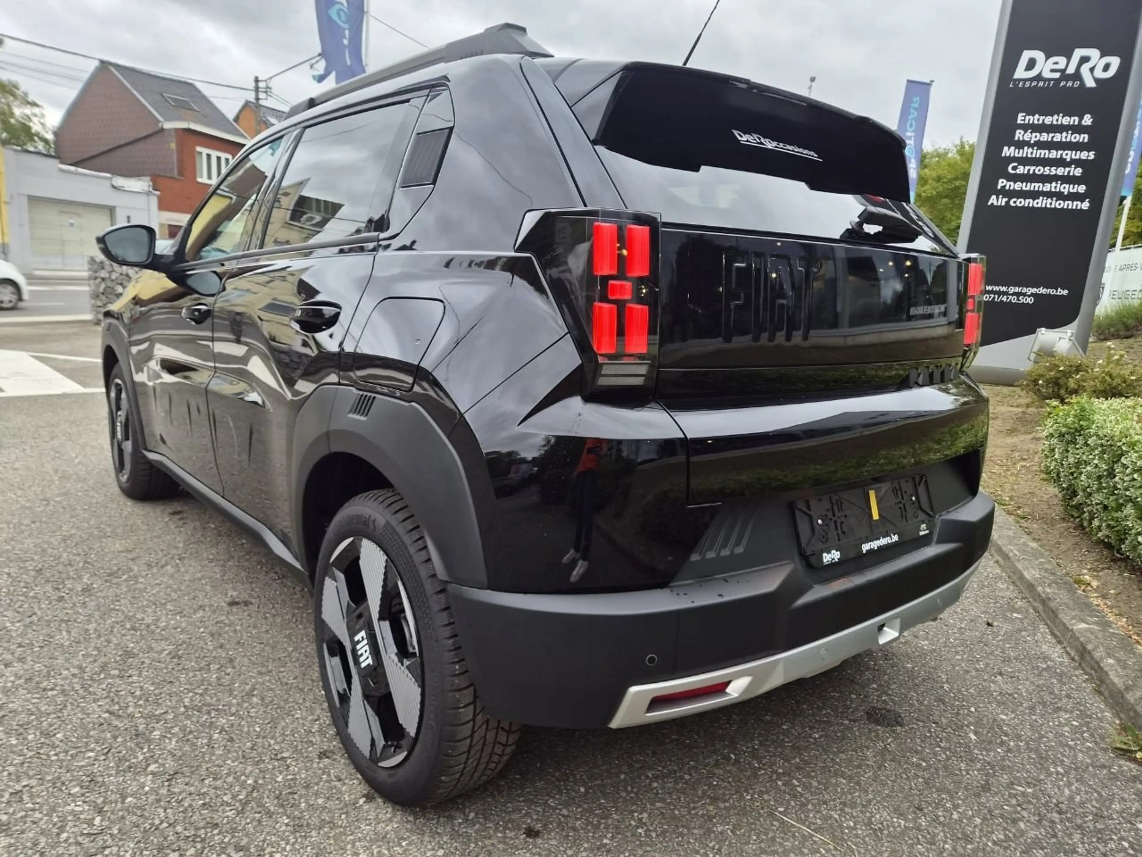 Fiat Grande Panda LA PRIMA HYBRID — photo 9