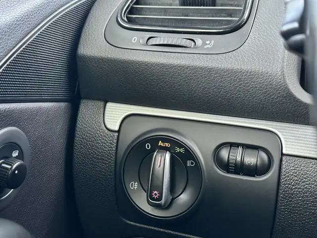 Volkswagen Scirocco view 28