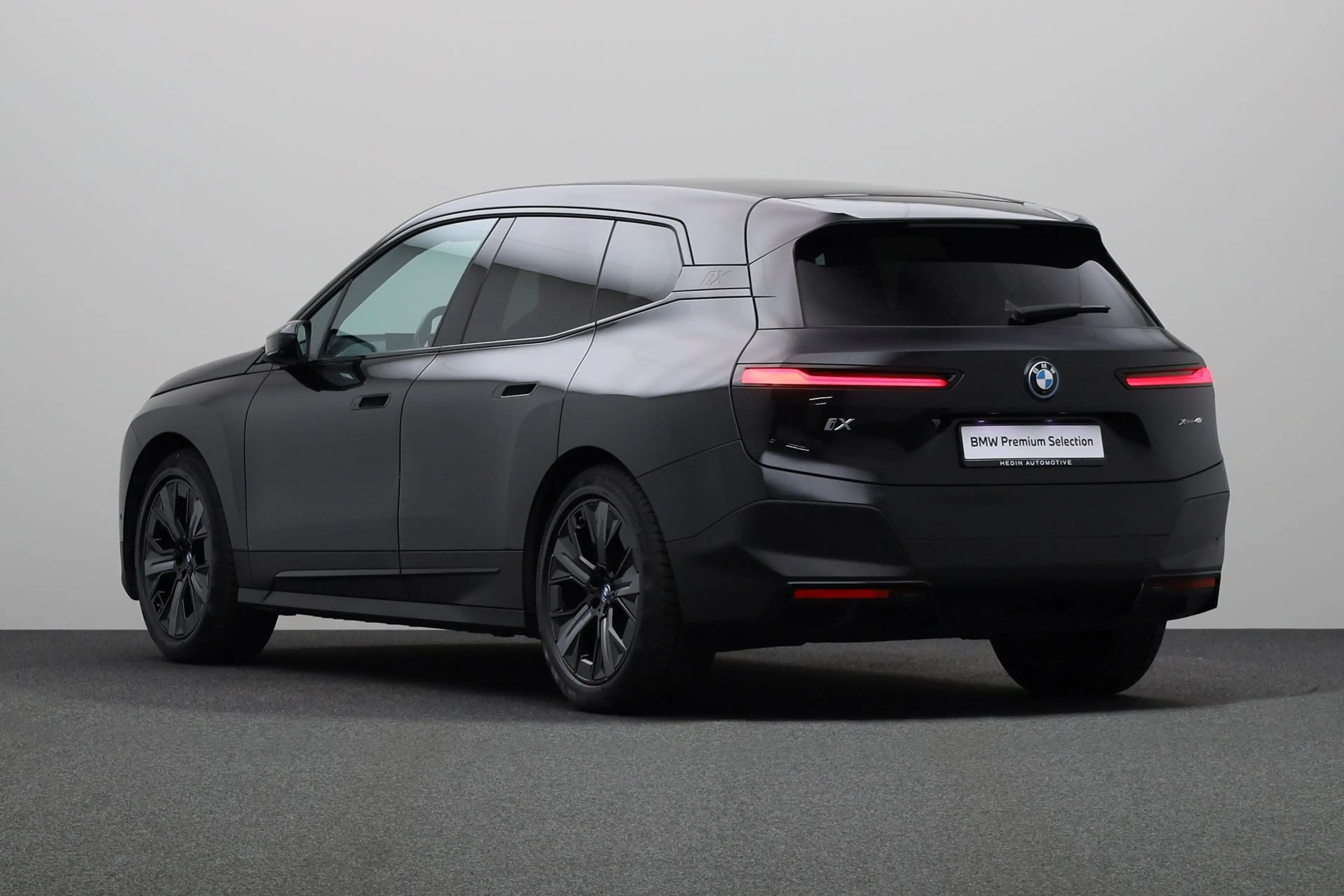 BMW iX xDrive40 High Executive 77 kWh — photo 9