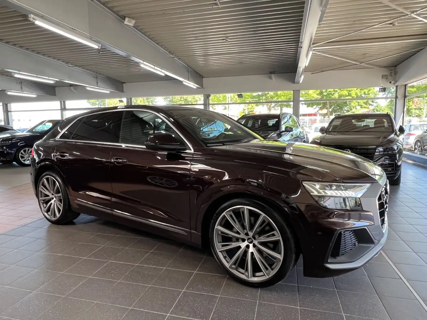 Audi Q8 50 TDI quattro 3x S Line UPE 119.717,00 EUR Maro - 2