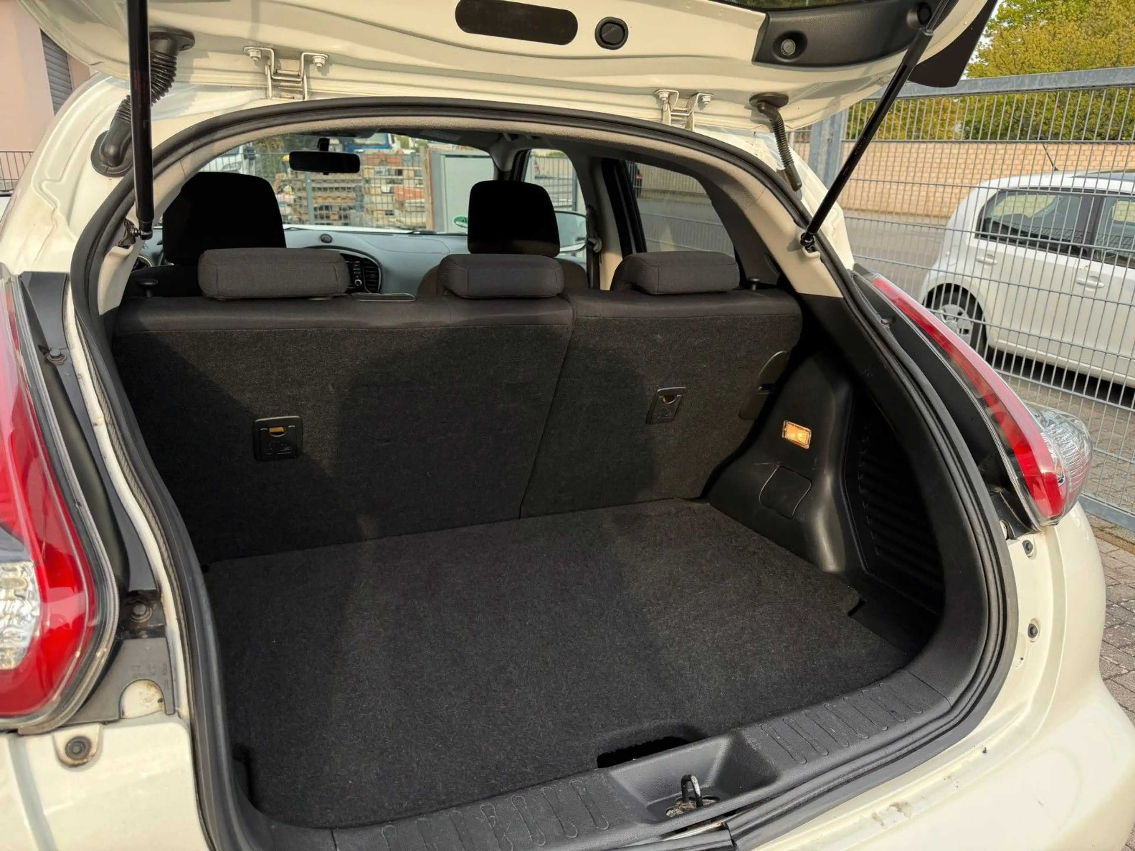 Nissan Juke Acenta — photo 10