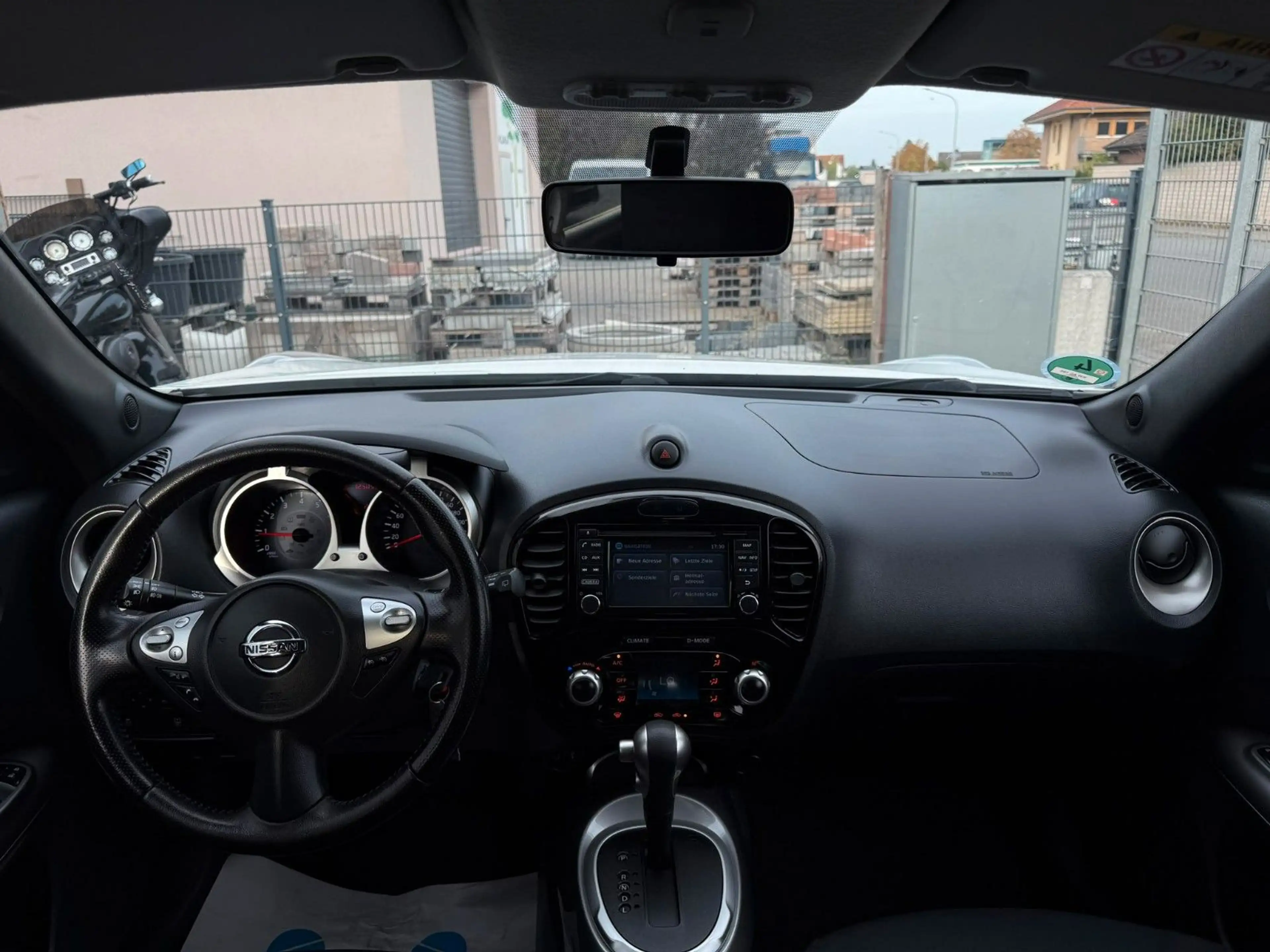 Nissan Juke Acenta — photo 15