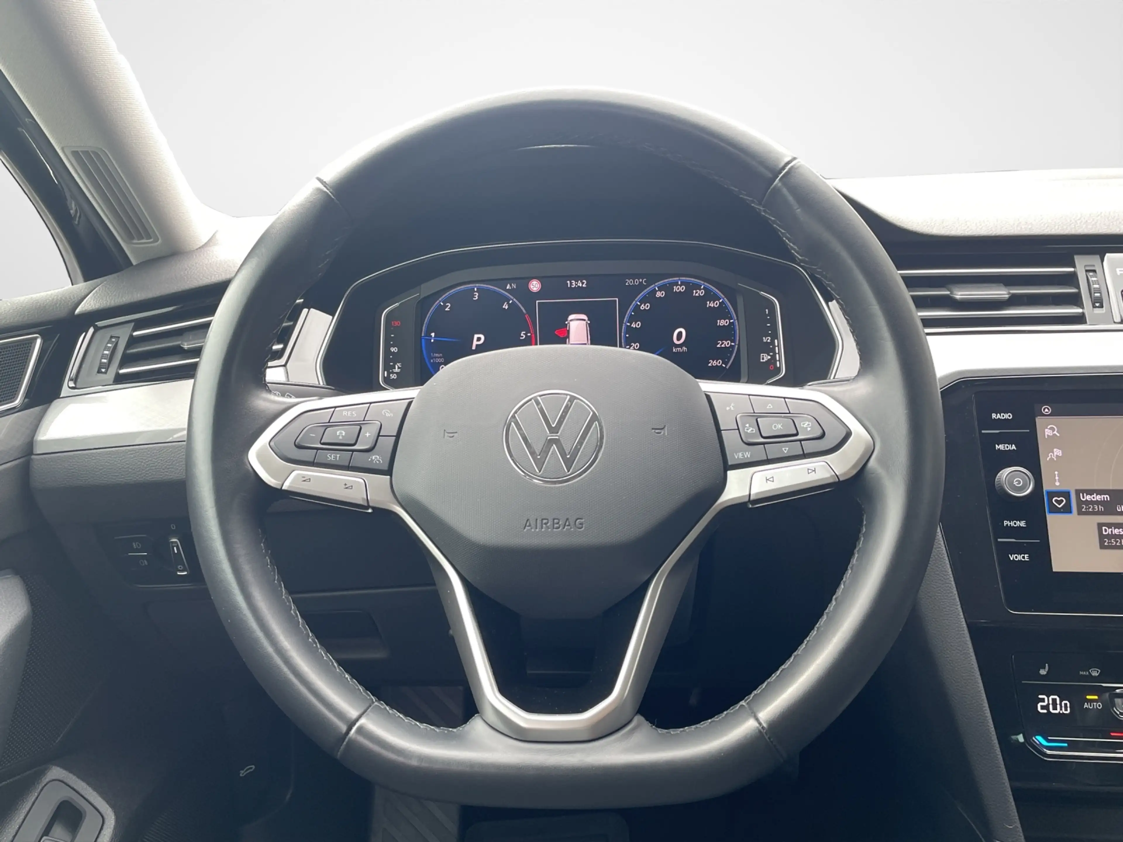 Volkswagen Passat Variant Passat Variant 2.0 TDI DSG Business — photo 9