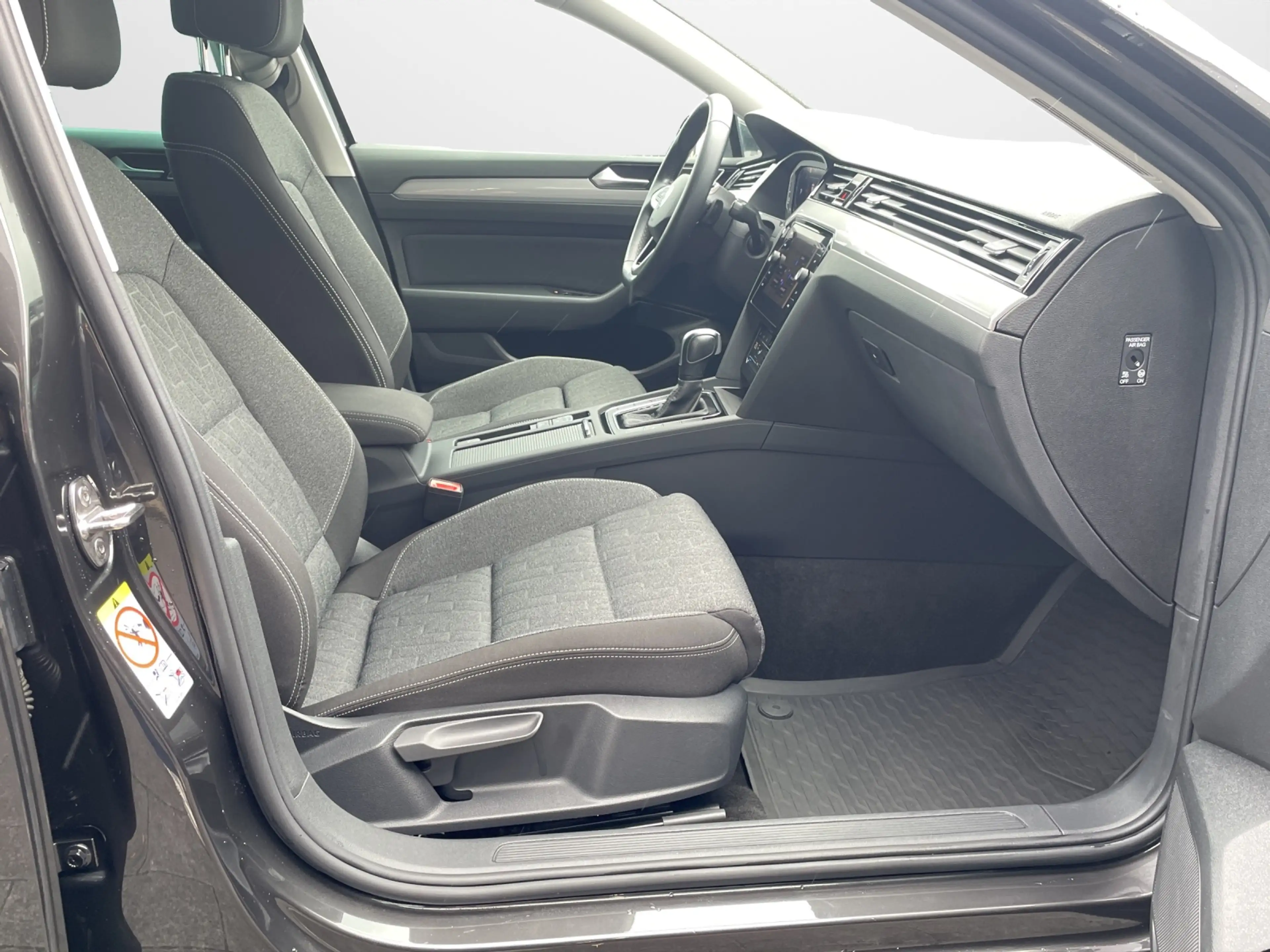 Volkswagen Passat Variant Passat Variant 2.0 TDI DSG Business — photo 13