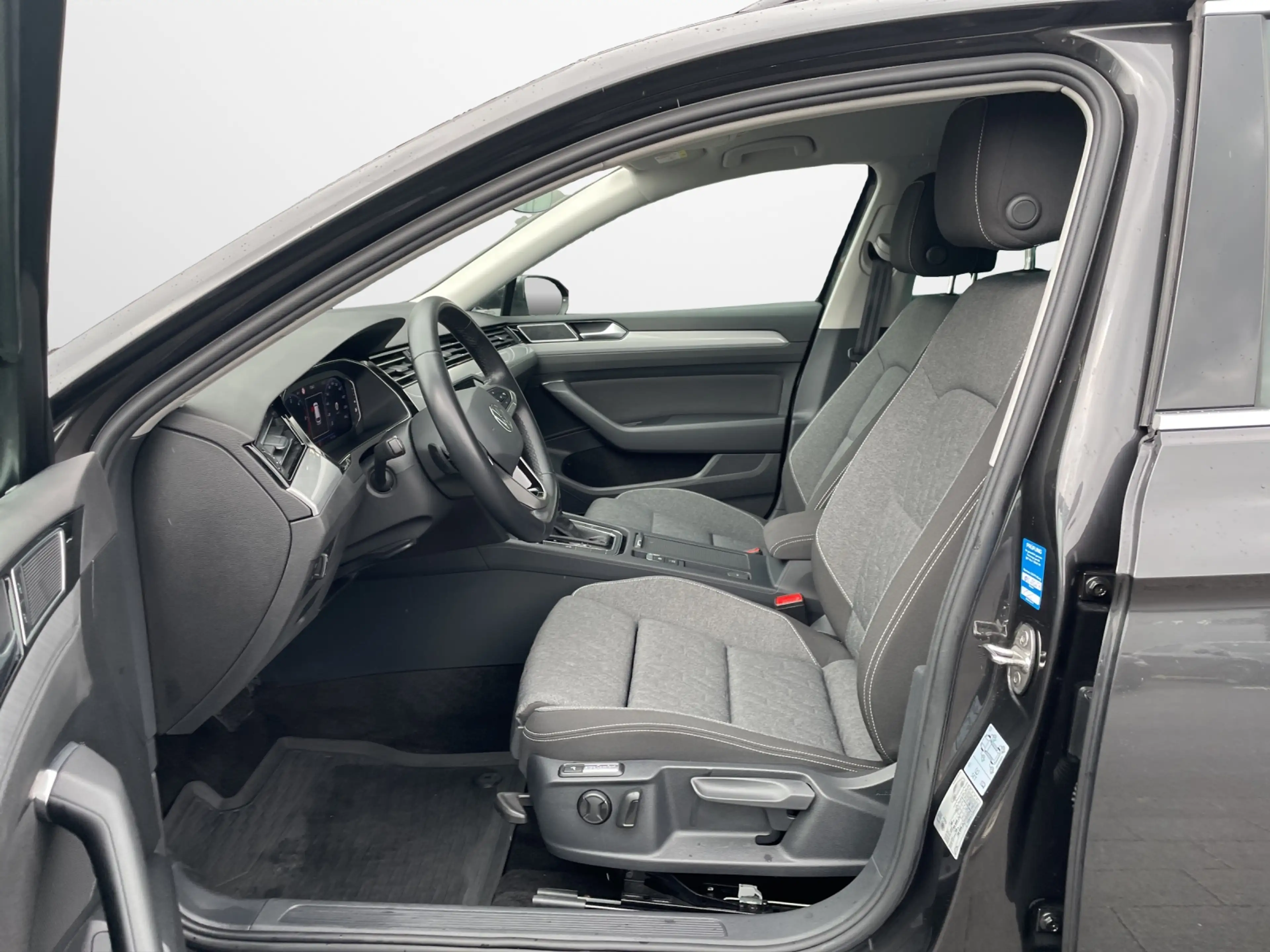 Volkswagen Passat Variant Passat Variant 2.0 TDI DSG Business — photo 7