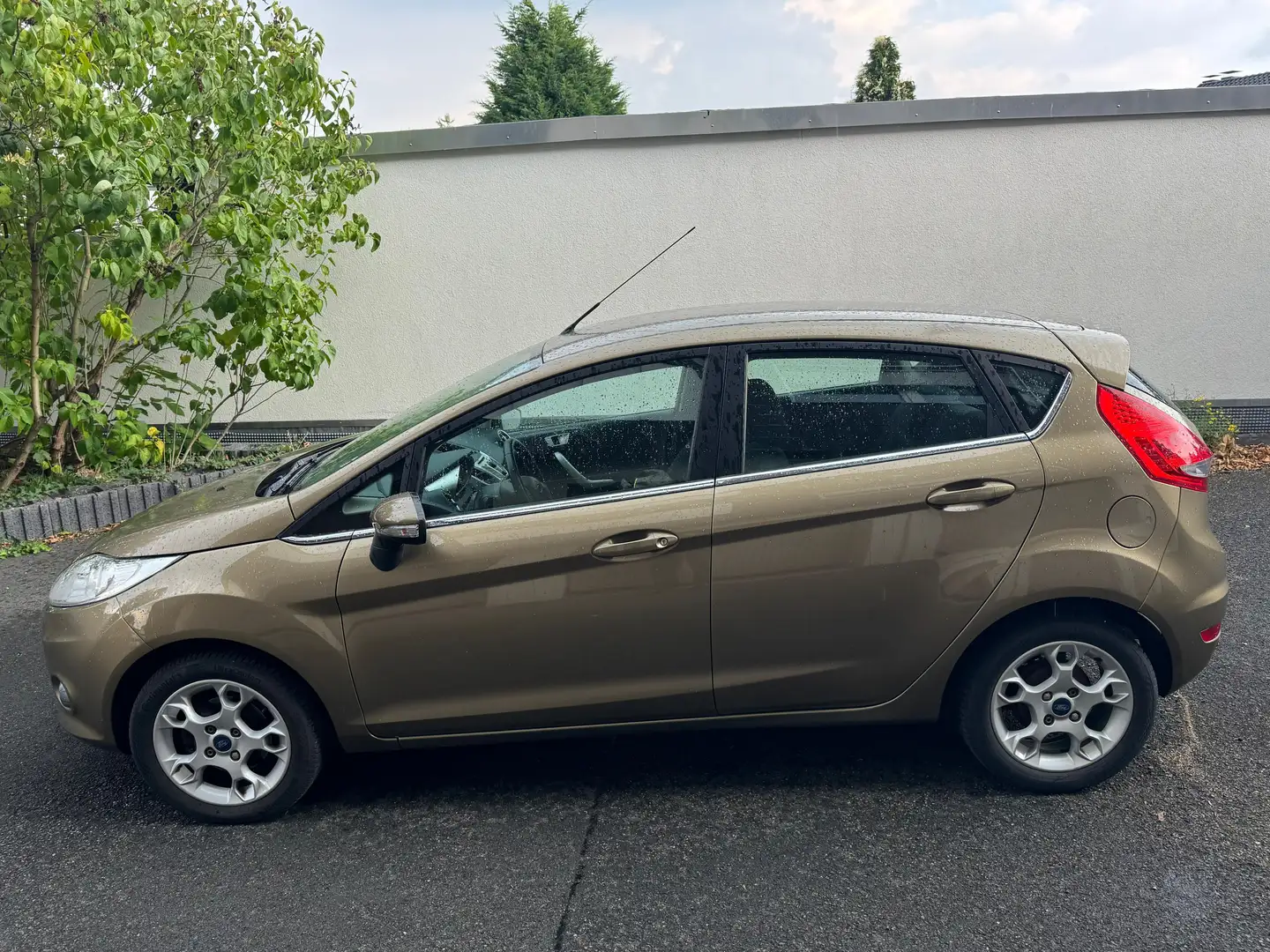 Ford Fiesta 1.25 Titanium Scheckheft Bronze - 2