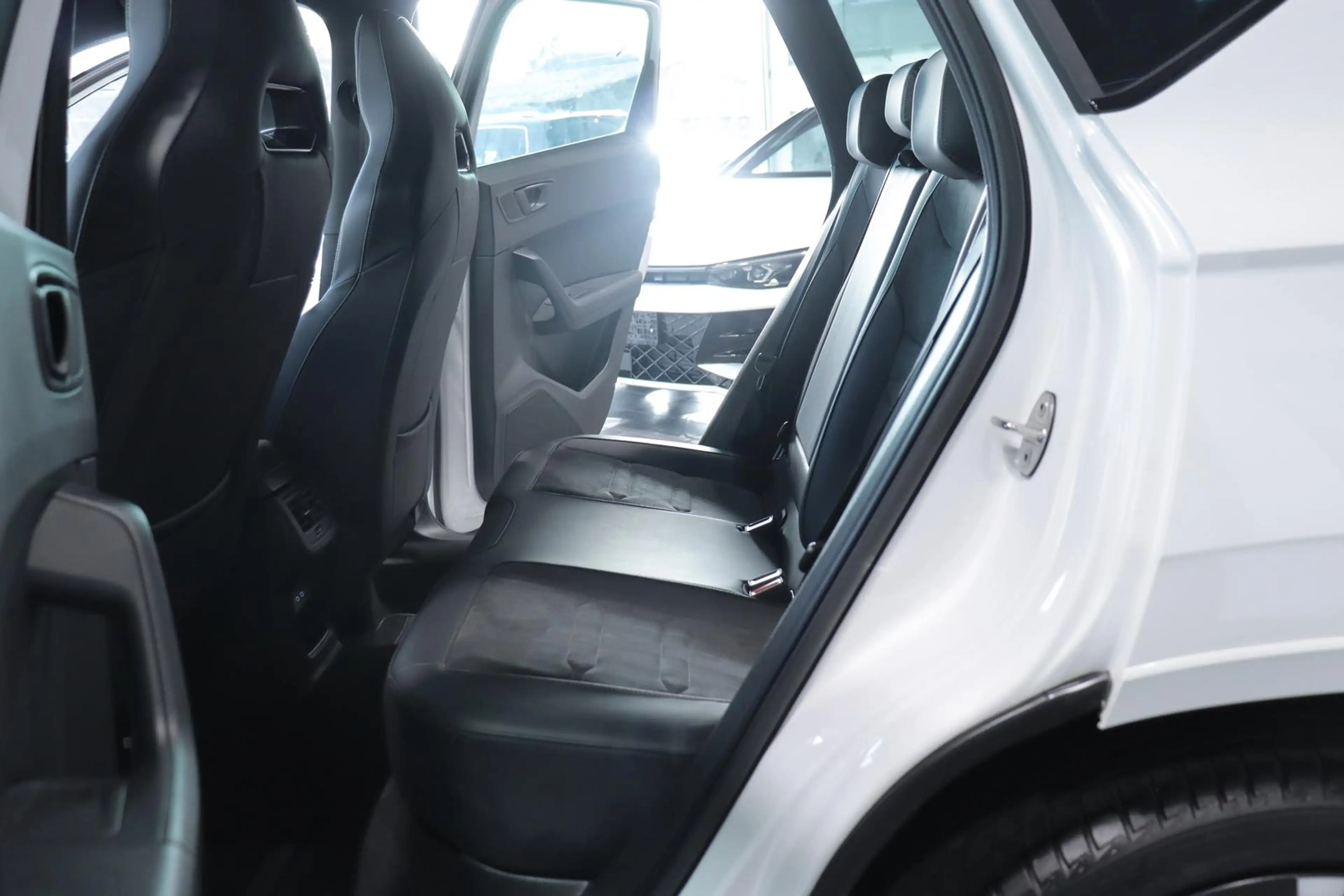 SEAT Ateca Cupra 2.0TSI DSG VZ 4Drive *SHZ*CAM*BEATS* — photo 12