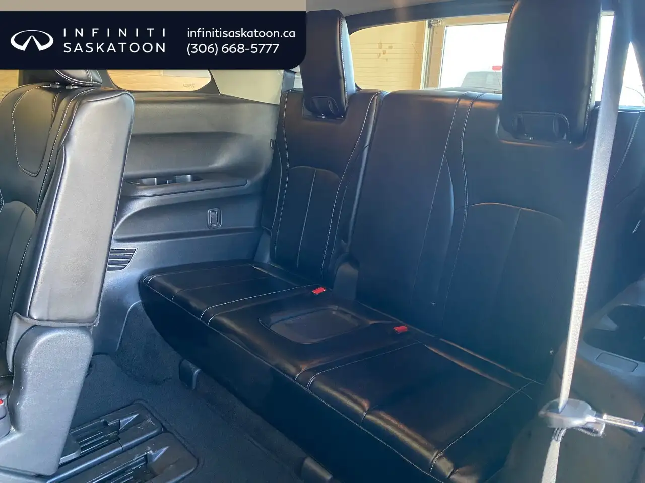 Infiniti QX60 снимка Infiniti QX60