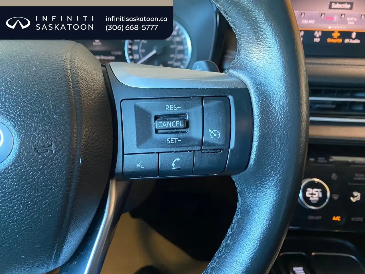 Infiniti QX60 снимка Infiniti QX60