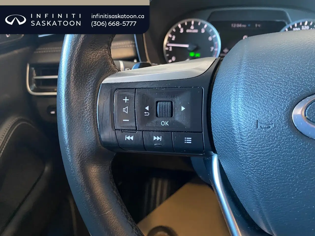 Infiniti QX60 снимка Infiniti QX60