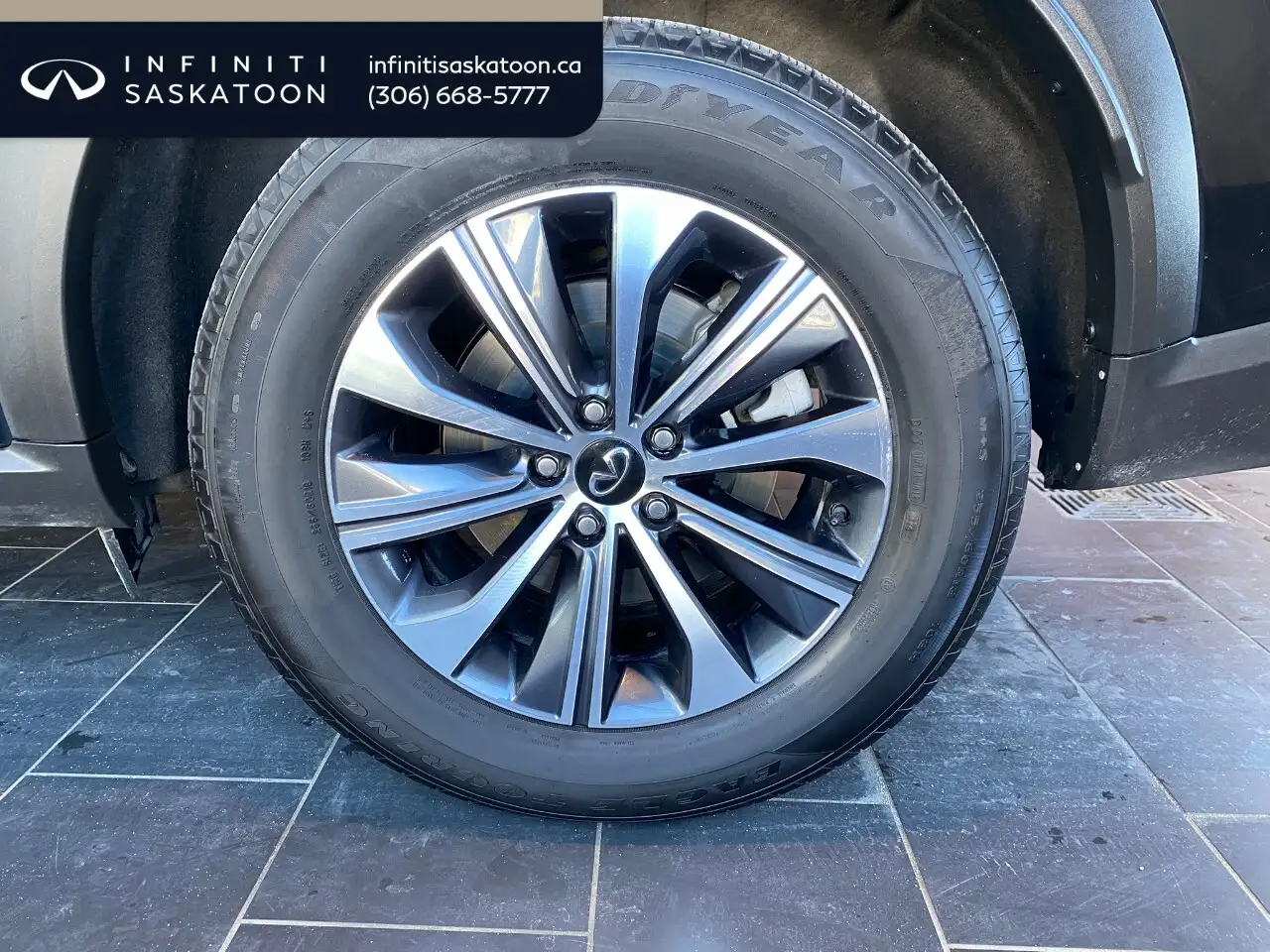 Infiniti QX60 снимка Infiniti QX60