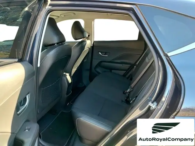 Hyundai Kona view 9