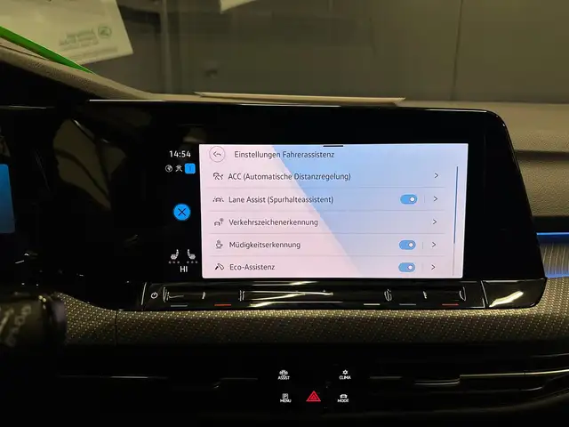 Volkswagen Golf view 23
