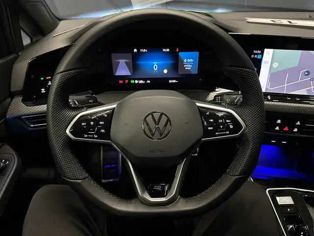 Volkswagen Golf view 16