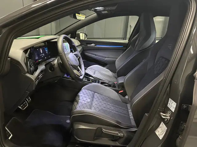 Volkswagen Golf view 14