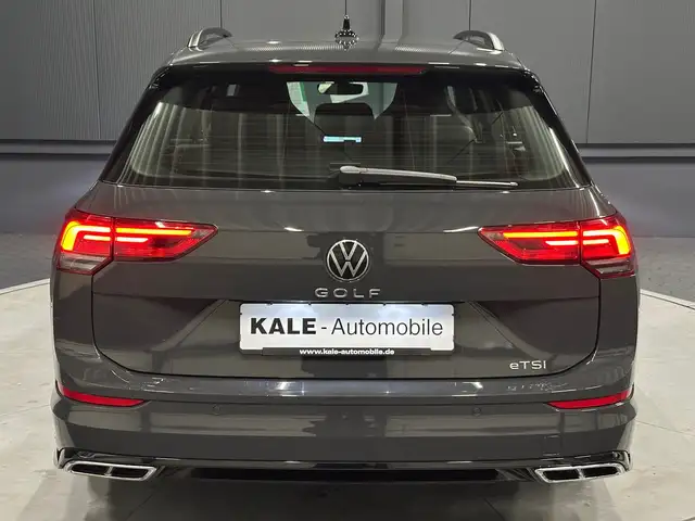 Volkswagen Golf view 4