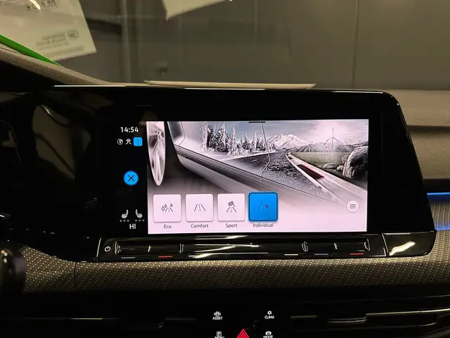Volkswagen Golf view 21