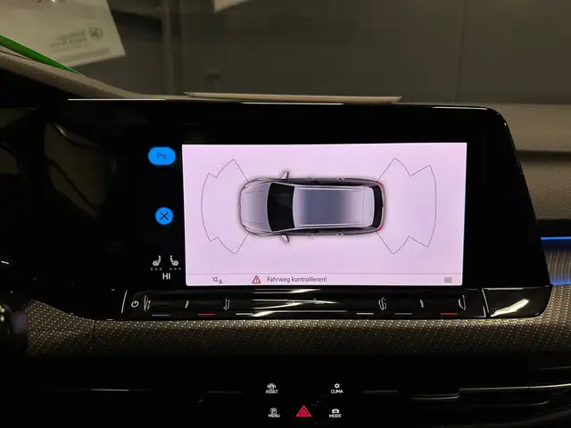 Volkswagen Golf view 20